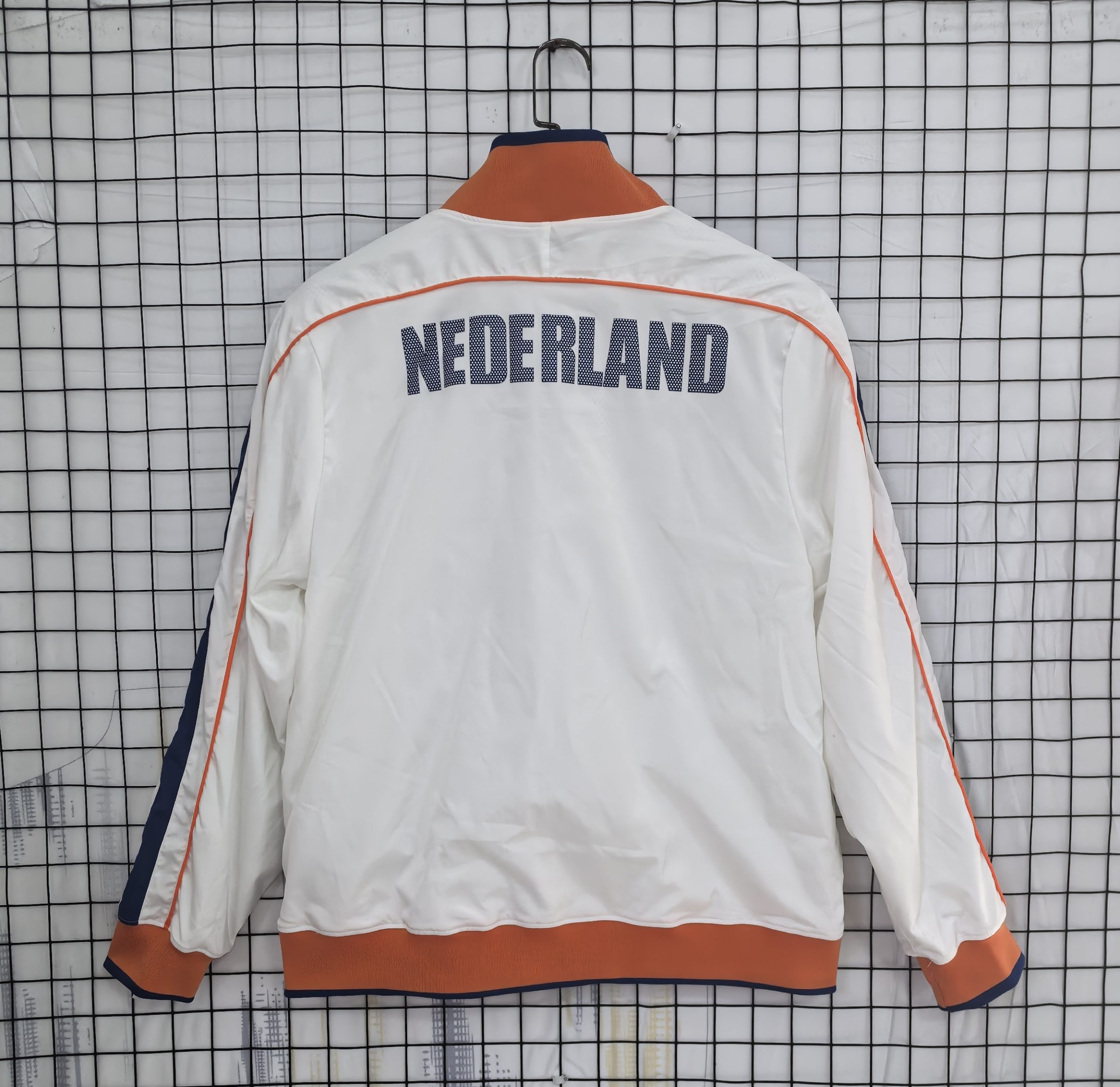 Netherlands 2010/11 Retro Windbreaker - Image 2
