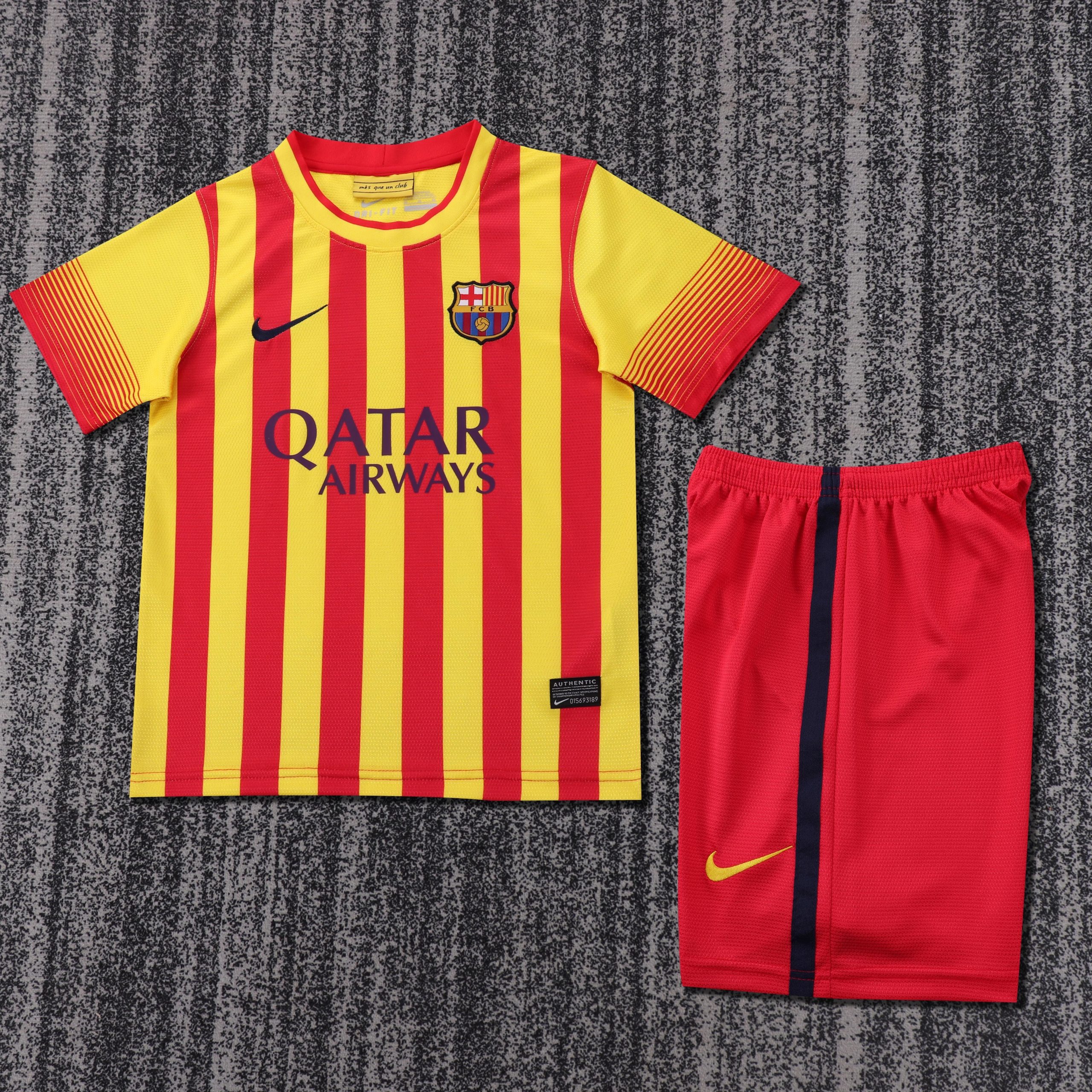 Barcelona 2013/14 Away Kids Kit