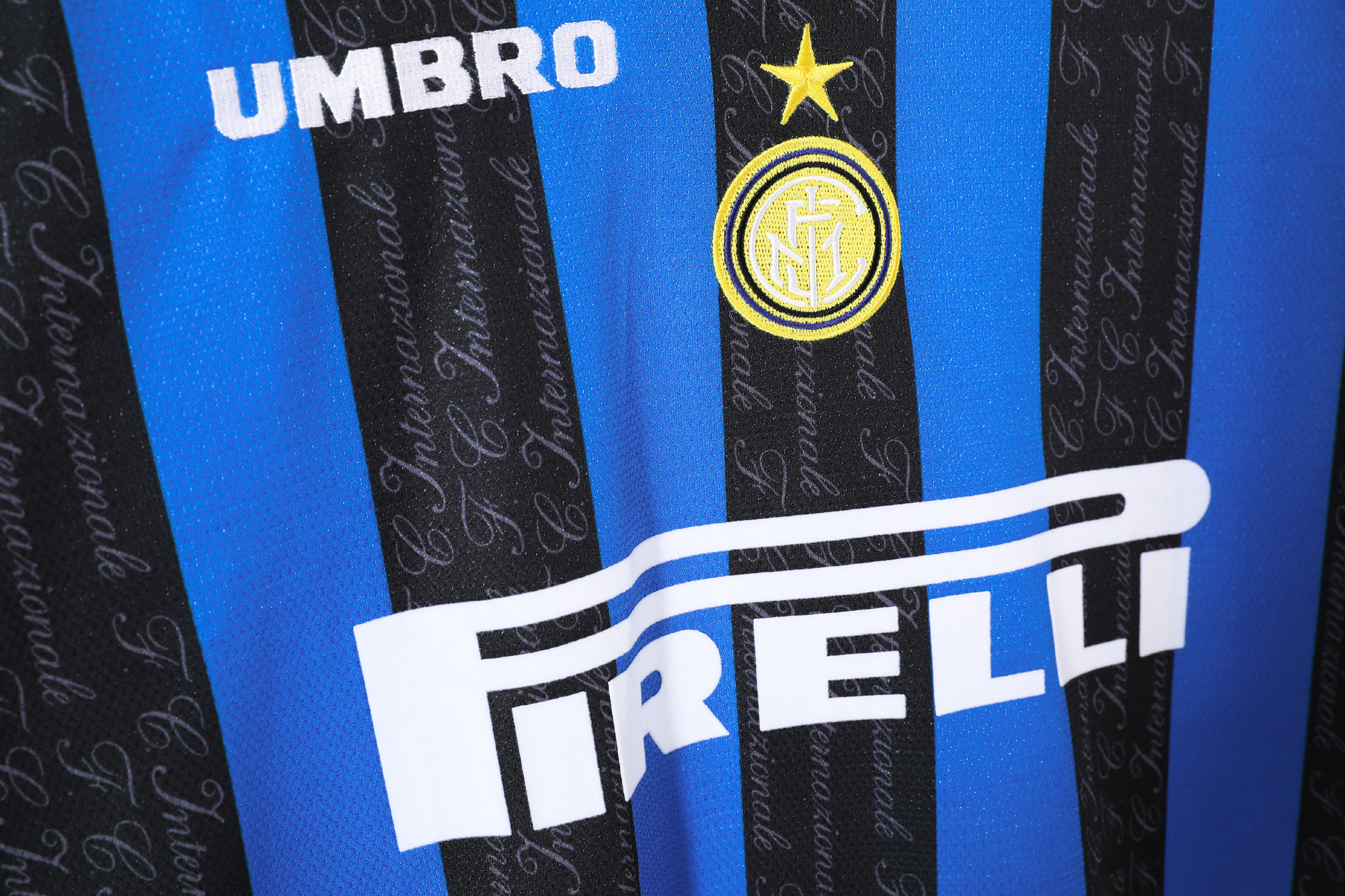 Inter Milan 1997/98 Home Retro Jersey - Image 4