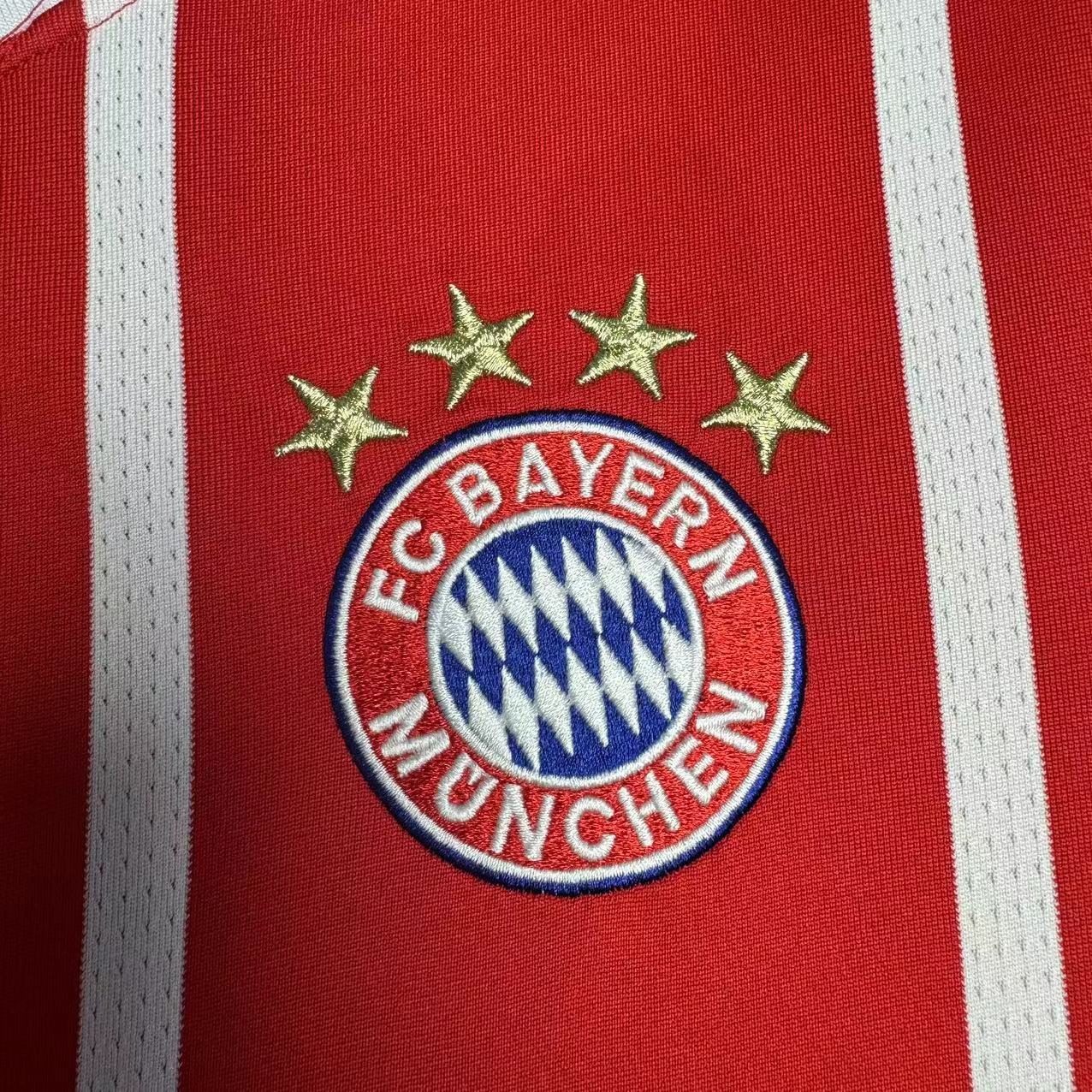 Bayern Munich 2017/18 Home Retro Jersey (Fan Version) - Image 5