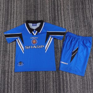 Manchester United 1996/97 Away Kids Kit