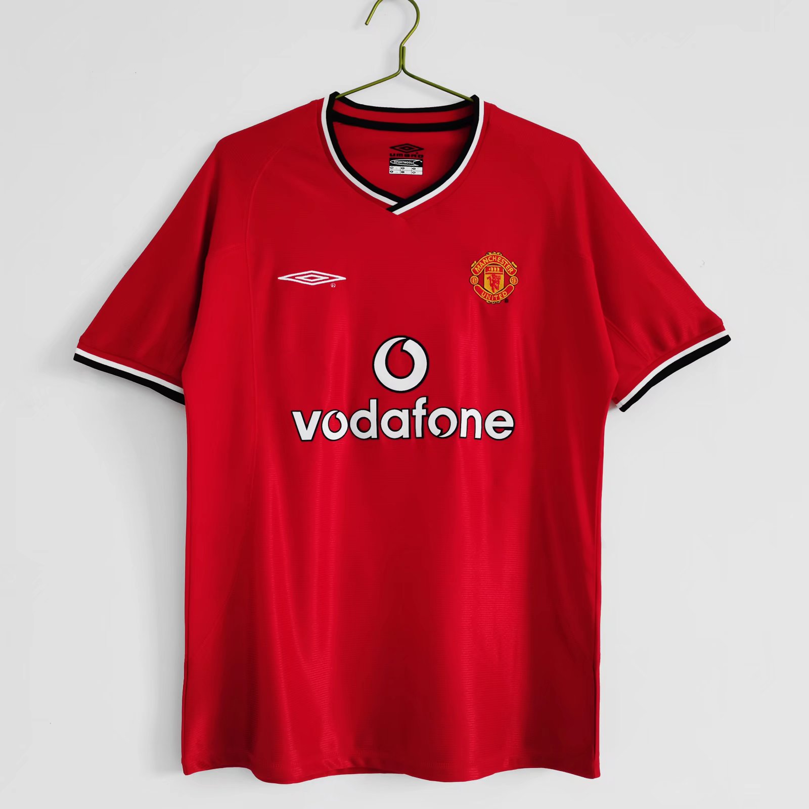 Manchester United 2000/01 Home Retro Jersey (Fan Version)