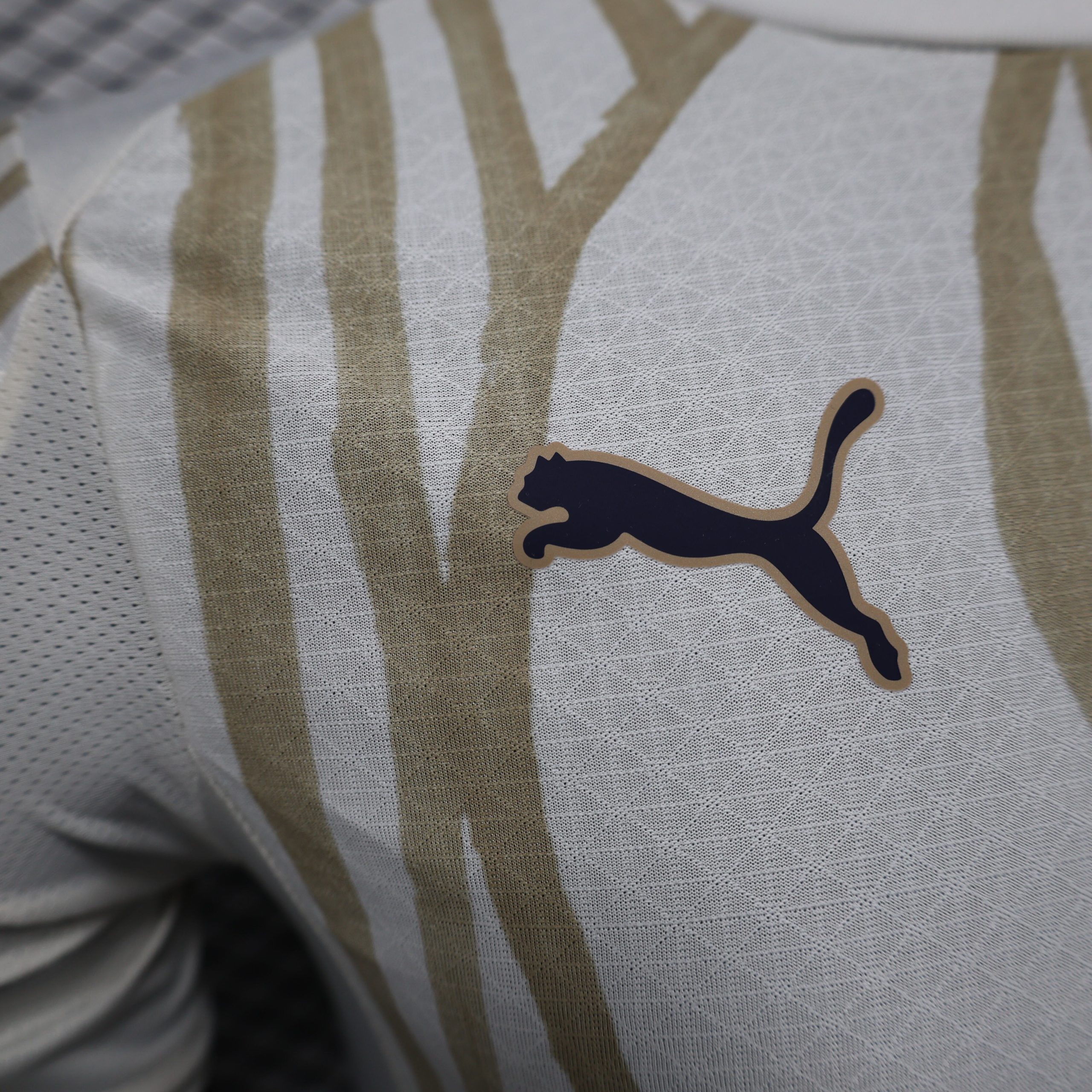 2025/26 Al Hilal Saudi Club World Cup Away Jersey Player Version - Image 3