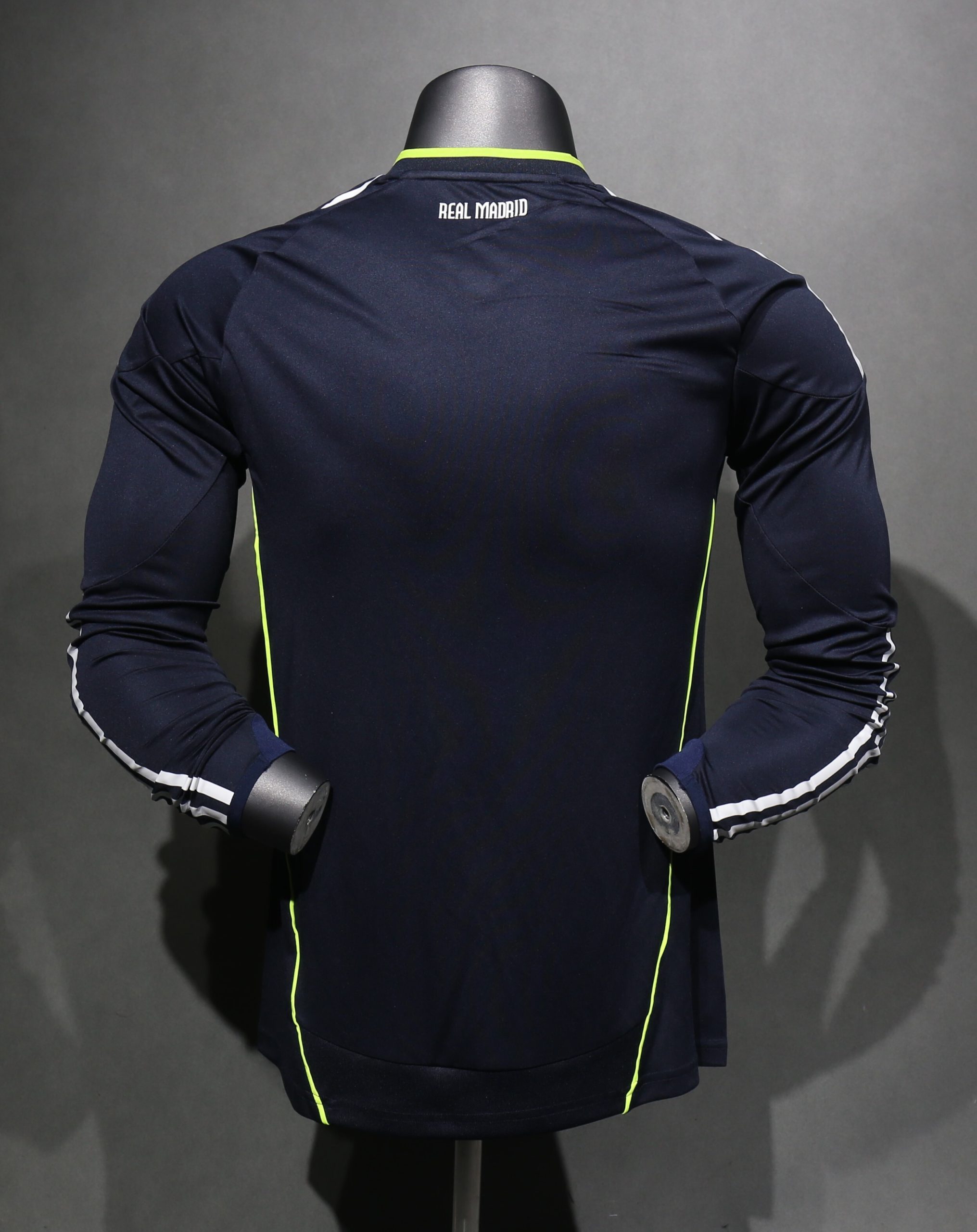 Real Madrid 2010/11 Away Retro Jersey (Player Version, Long Sleeve) - Image 2