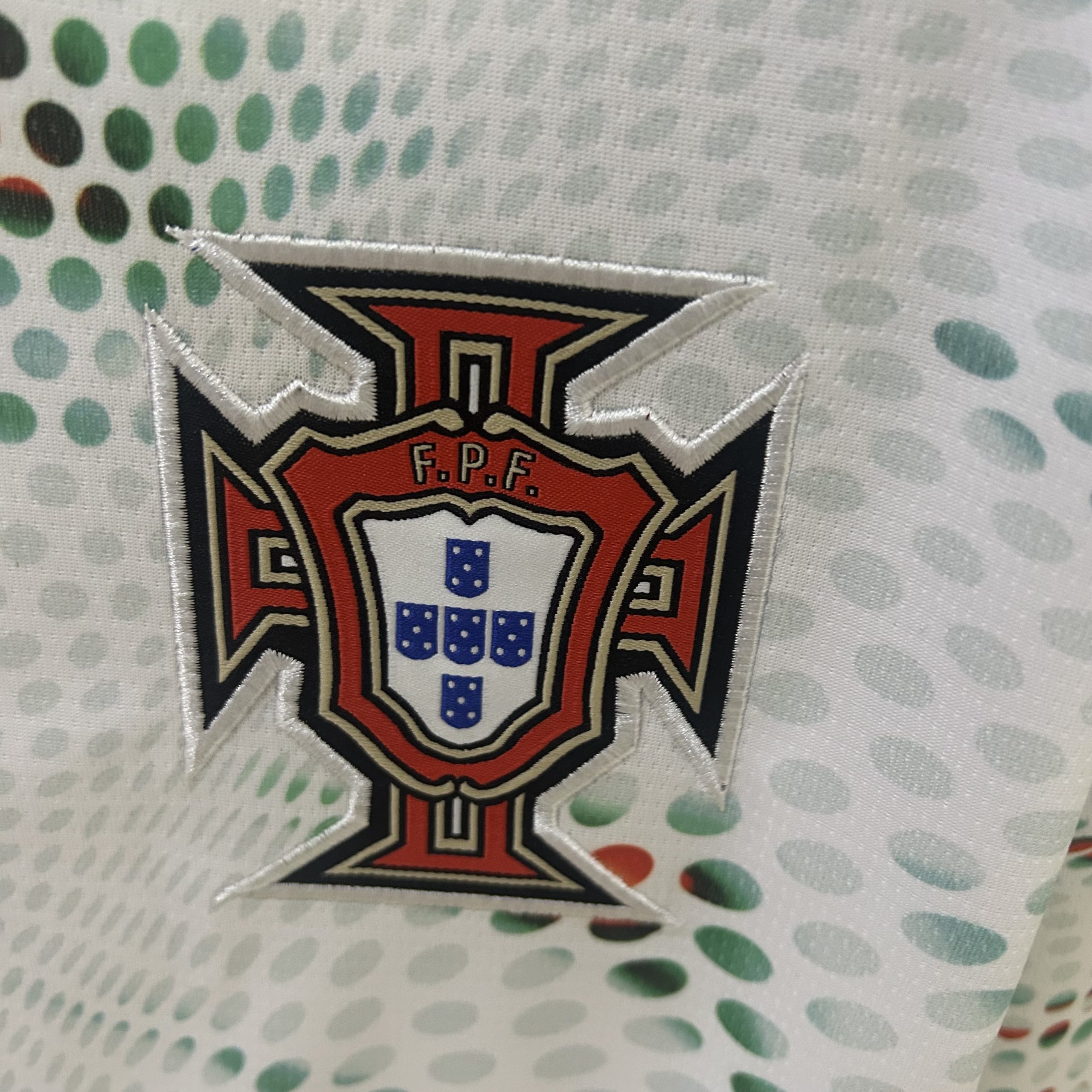 Portugal 2025 Away Jersey (Fan Version, Long Sleeve) - Image 4