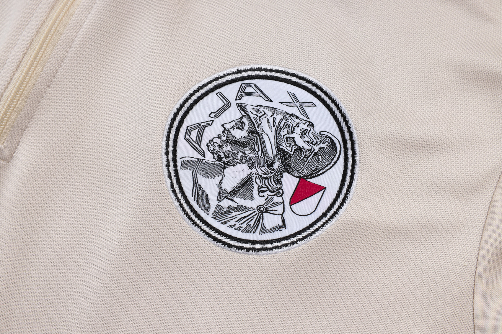 Ajax 2025/26 Training Set (Long Sleeve) - Image 5