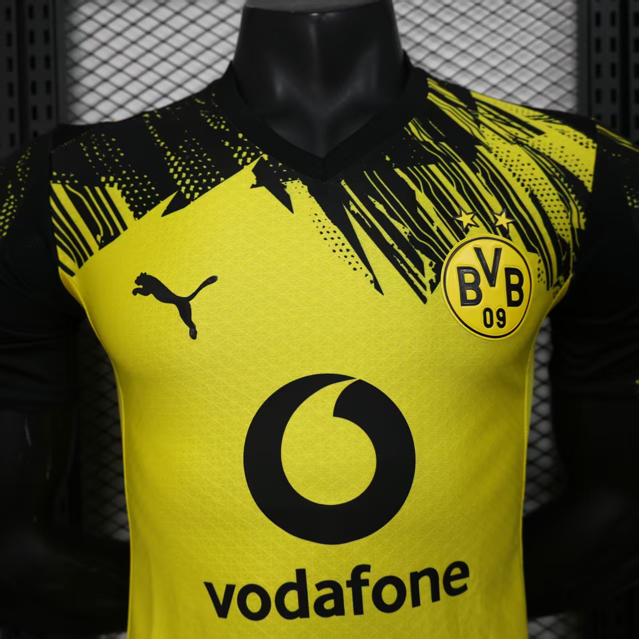 Borussia Dortmund 2025/26 Home Jersey (Player Version) - Image 5