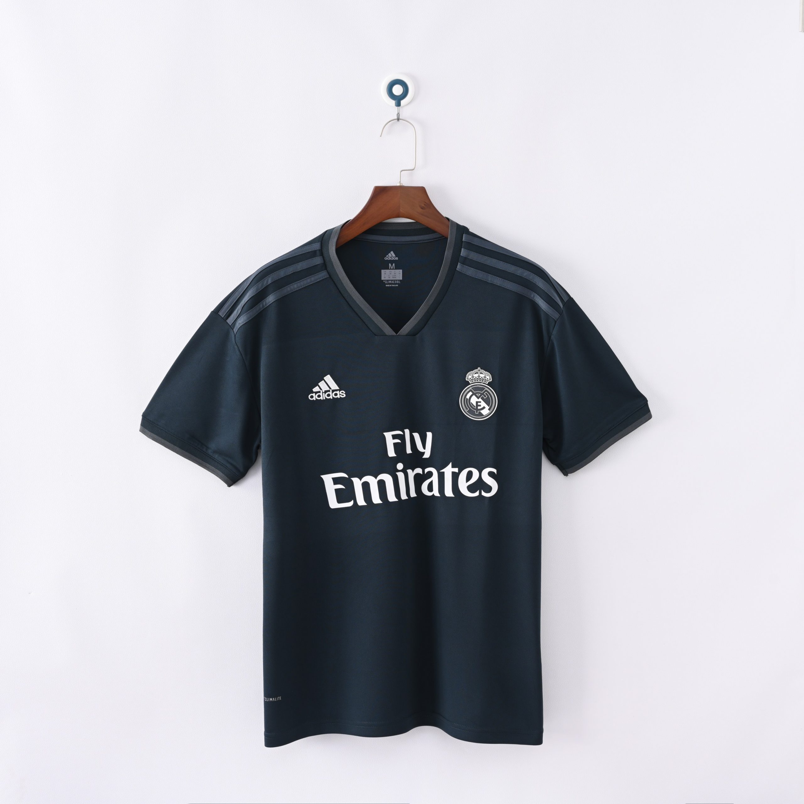 Real Madrid 2018/19 Away Retro Jersey (Fan Version)