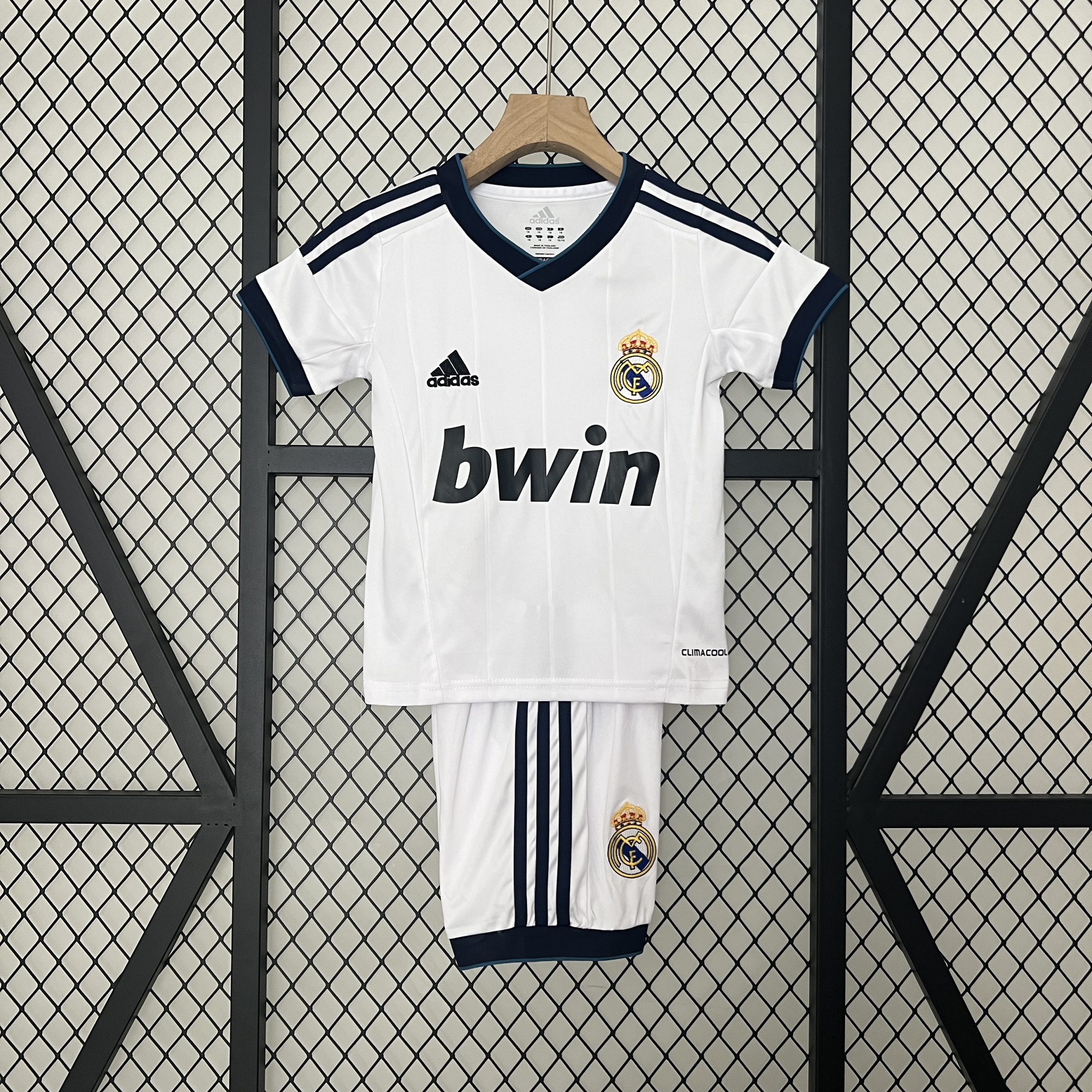 Real Madrid 2012/13 Home Kids Kit
