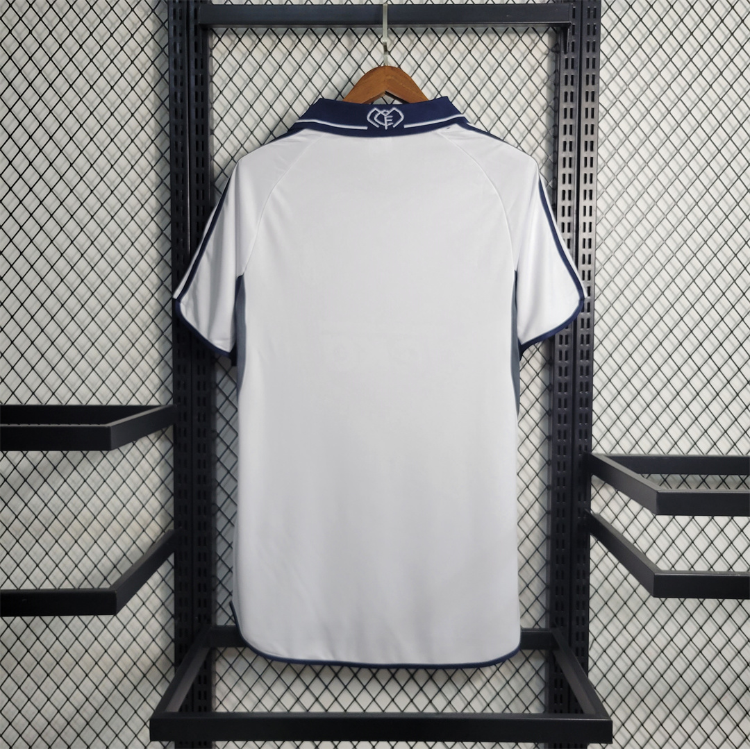 Real Madrid 2000/01 Home Retro Jersey (Fan Version) - Image 4