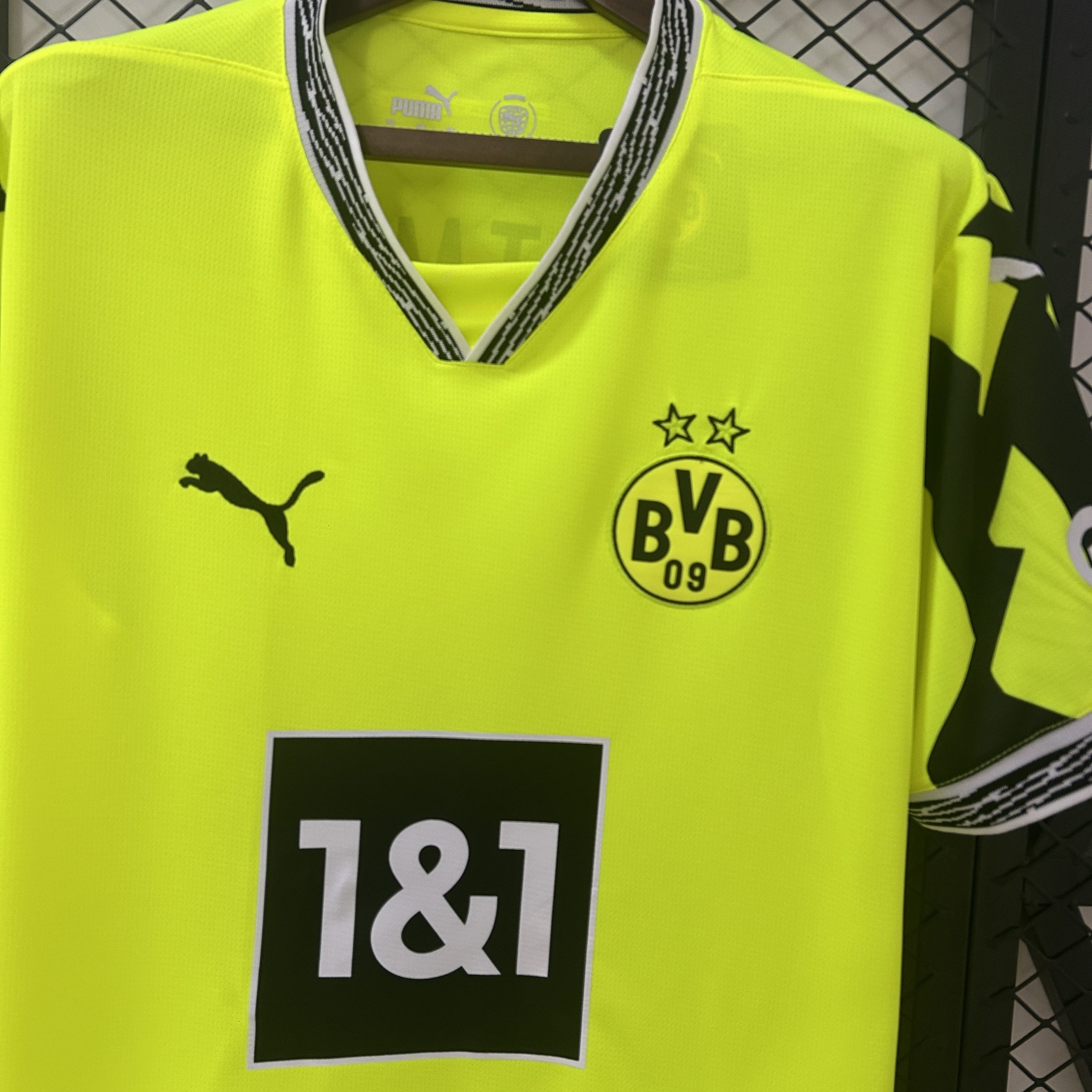 Borussia Dortmund 2025/26 Special Edition Jersey - Image 4