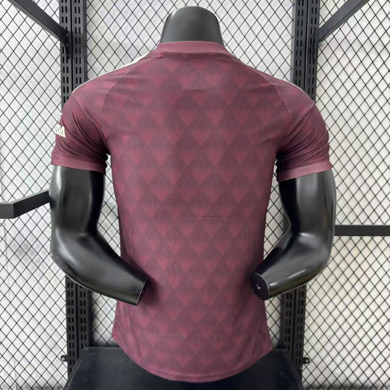 Arsenal 2026/27 Jersey (Player Version) - Image 2