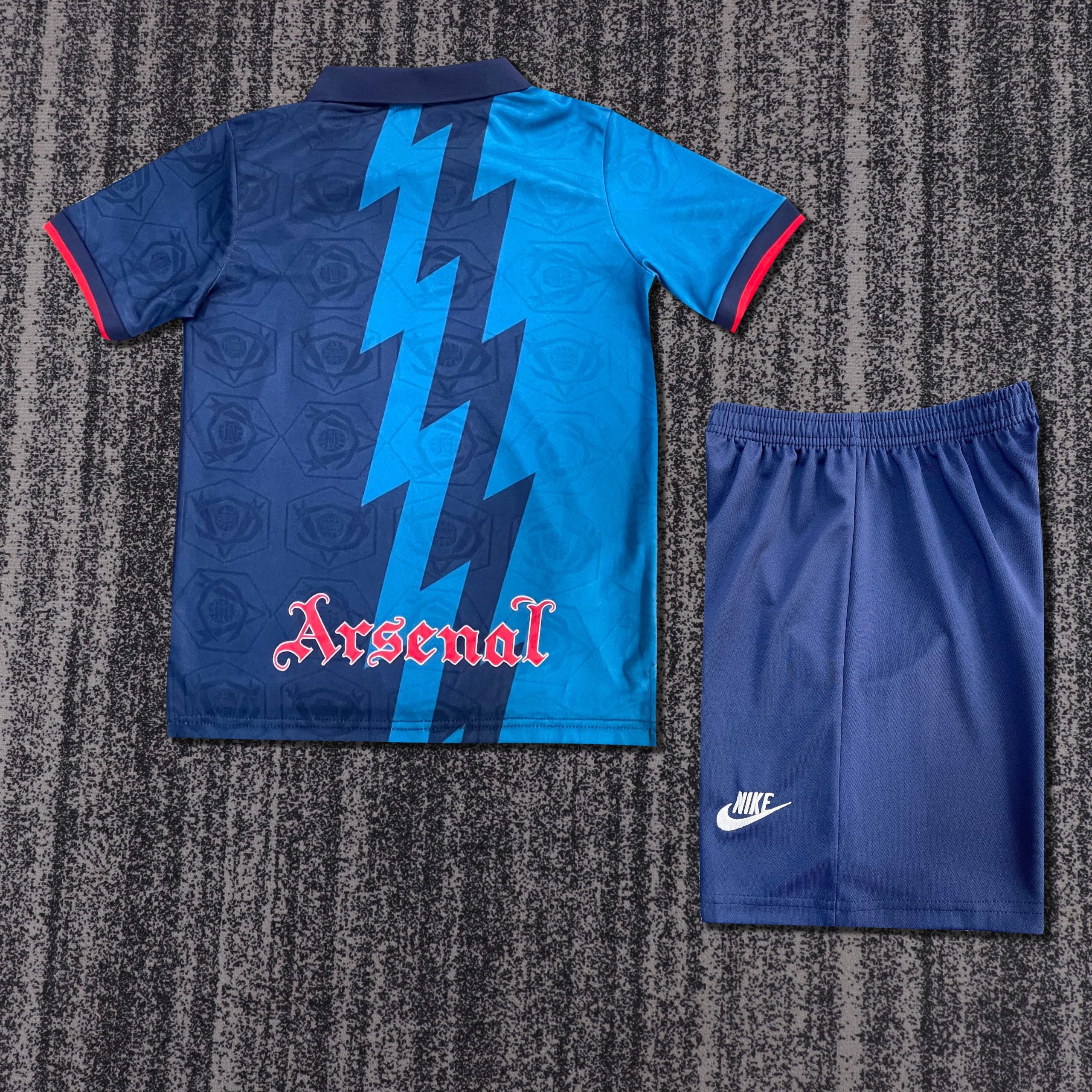 Arsenal 1995/96 Away Kids Kit - Image 2