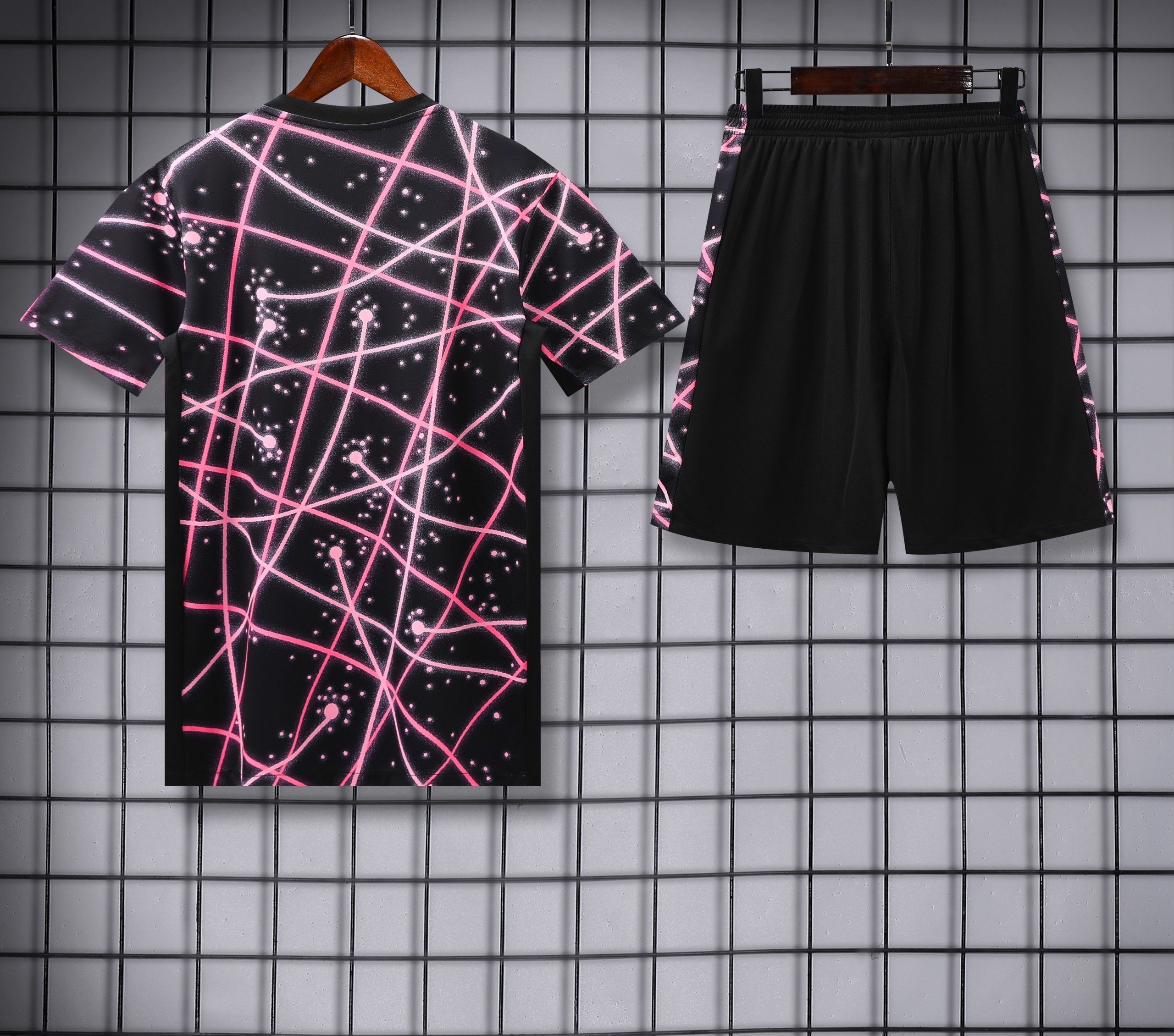 2025/26 PSG Short Sleeve Training Suit - Image 2