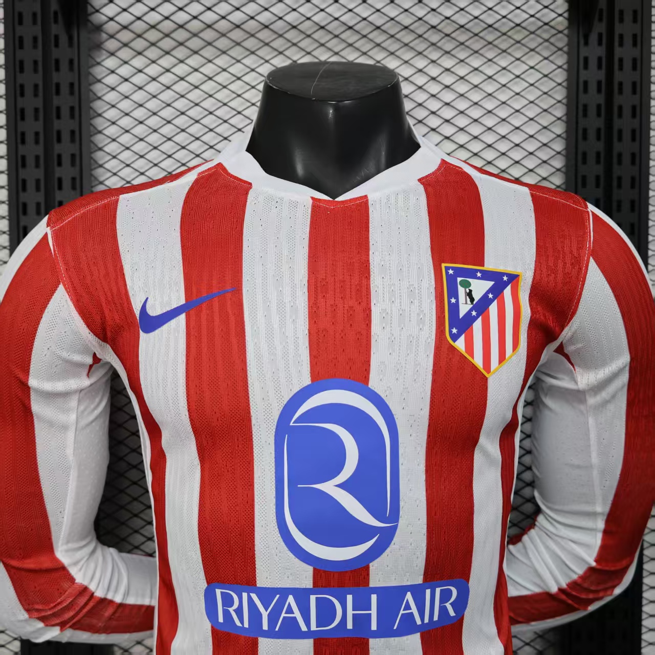 Atletico Madrid 2025/26 Home Jersey (Player Version, Long Sleeve) - Image 3