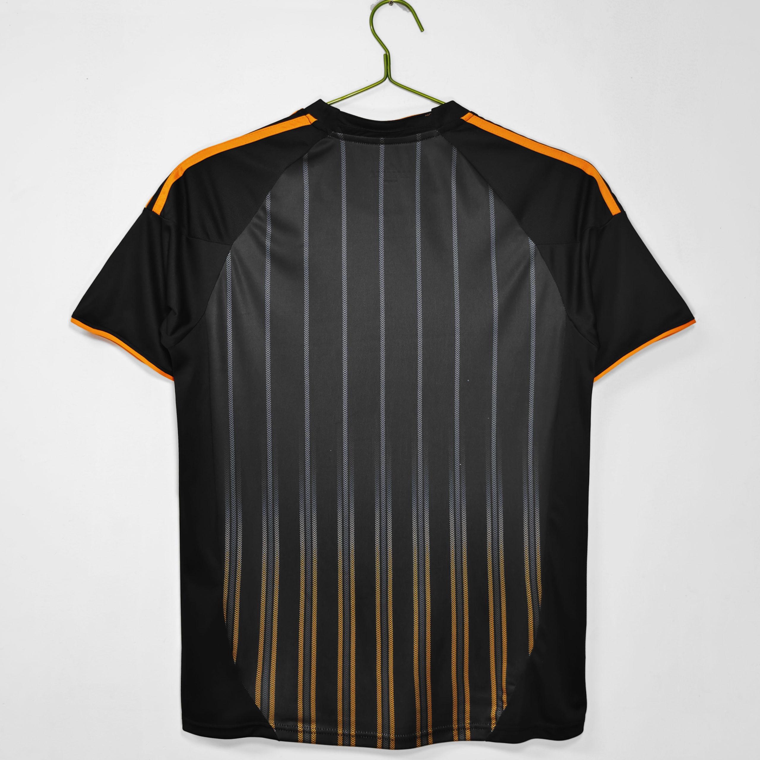 Chelsea 2010/11 Away Retro Jersey (Fan Version) - Image 2