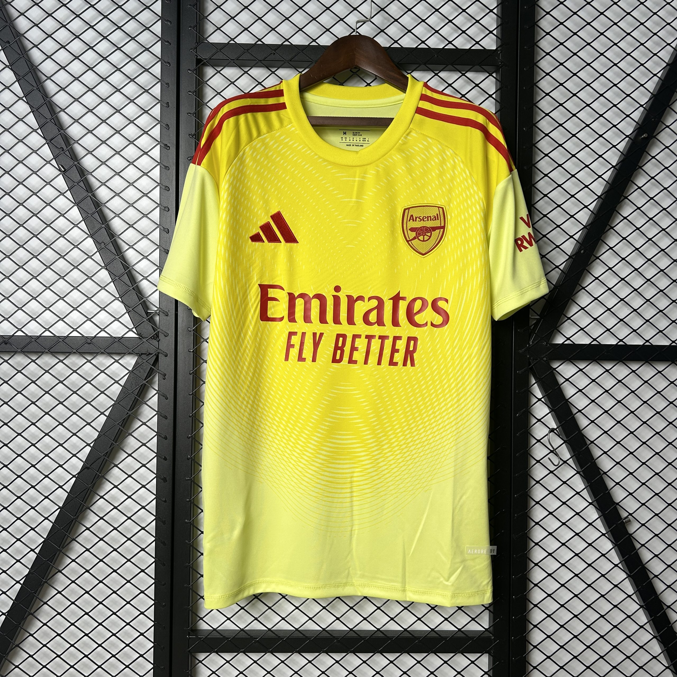 Arsenal 2025/26 Goalkeeper Jersey (Fan Version)