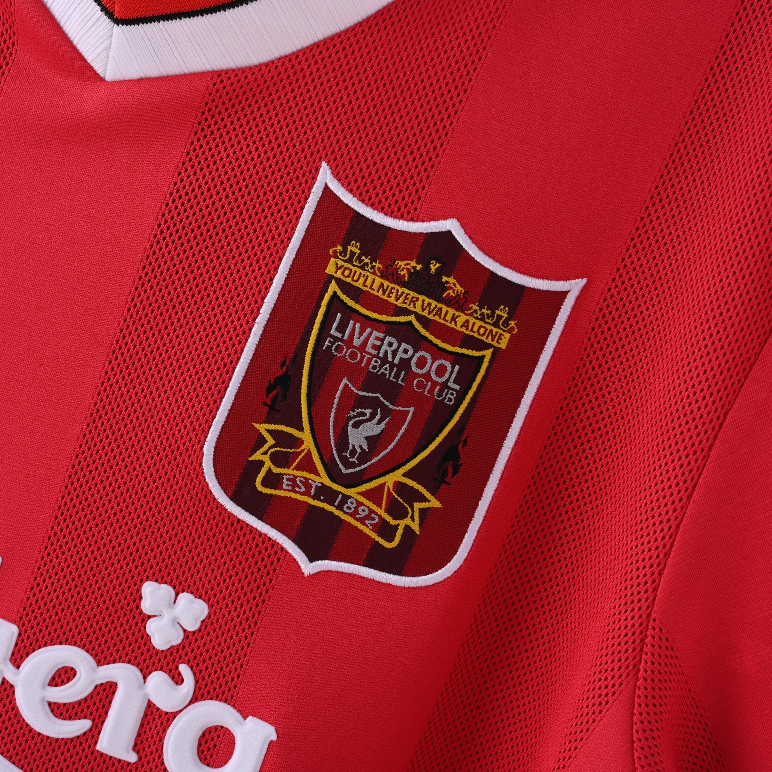 Liverpool 1995/96 Home Retro Jersey (Fan Version) - Image 4