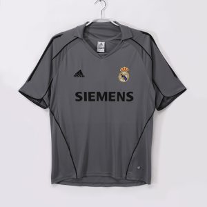 Real Madrid 2005/06 Third Retro Jersey (Fan Version)