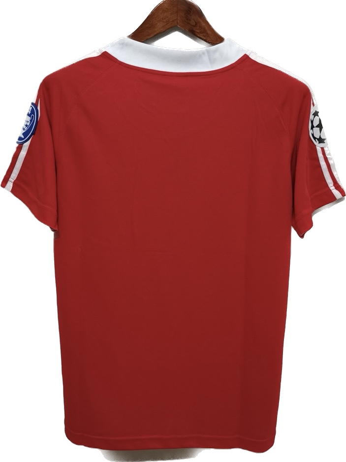 Bayern Munich 2000/01 Champions League Home Retro Jersey - Image 2