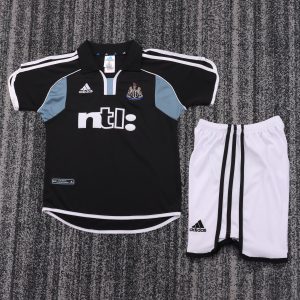 Newcastle United 2000/01 Away Kids Kit