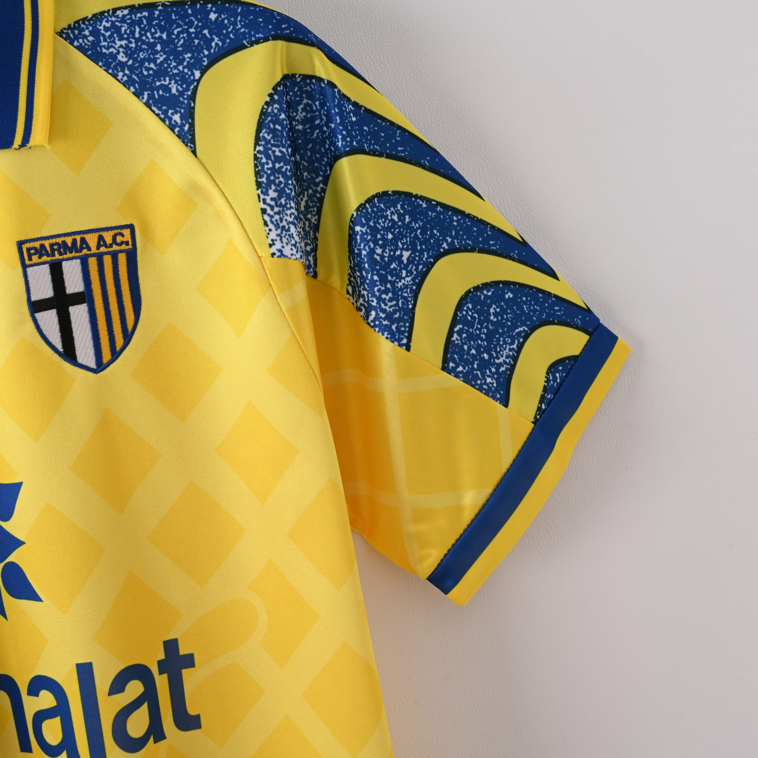 1996/97 Parma Calcio Retro Jersey Yellow - Image 3