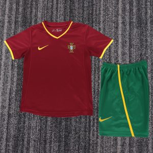 Portugal 2000 Euro Home Kids Kit