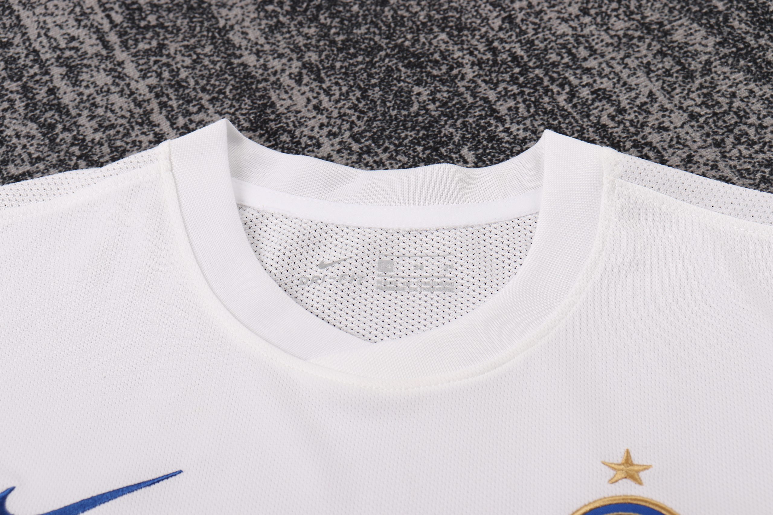 Inter Milan 2010/11 Away Kids Kit - Image 3