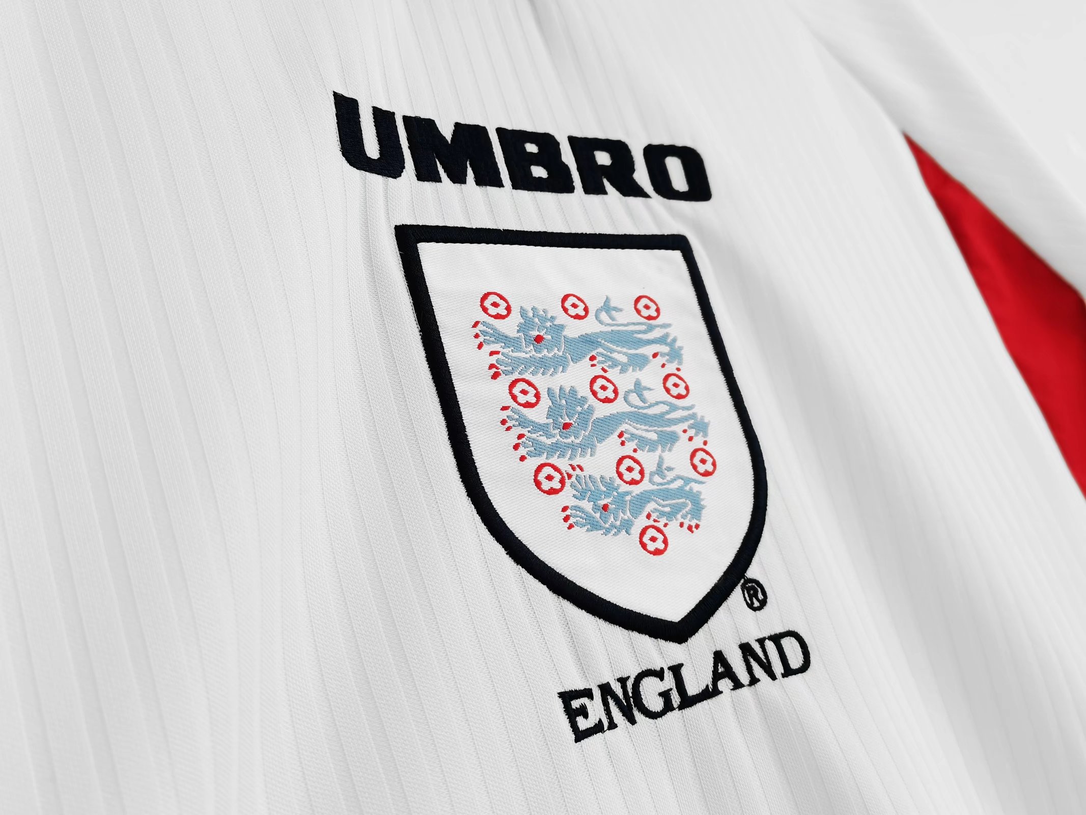 England 1998 World Cup Home Retro Jersey (Fan Version, Long Sleeve) - Image 4