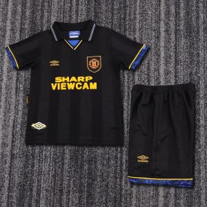 Manchester United 1993/94 Away Kids Kit