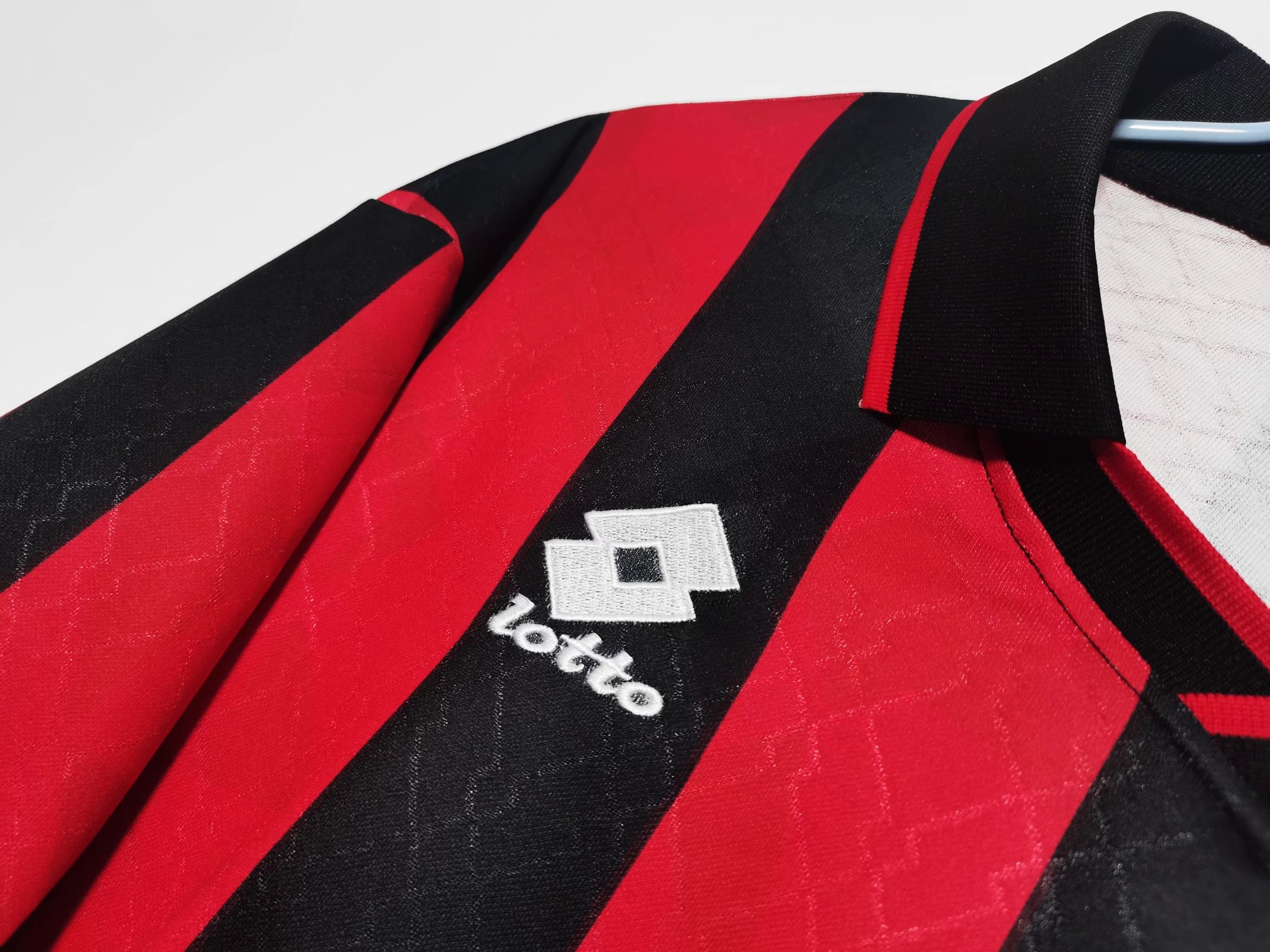 AC Milan 1995/96 Home Retro Jersey - Image 2