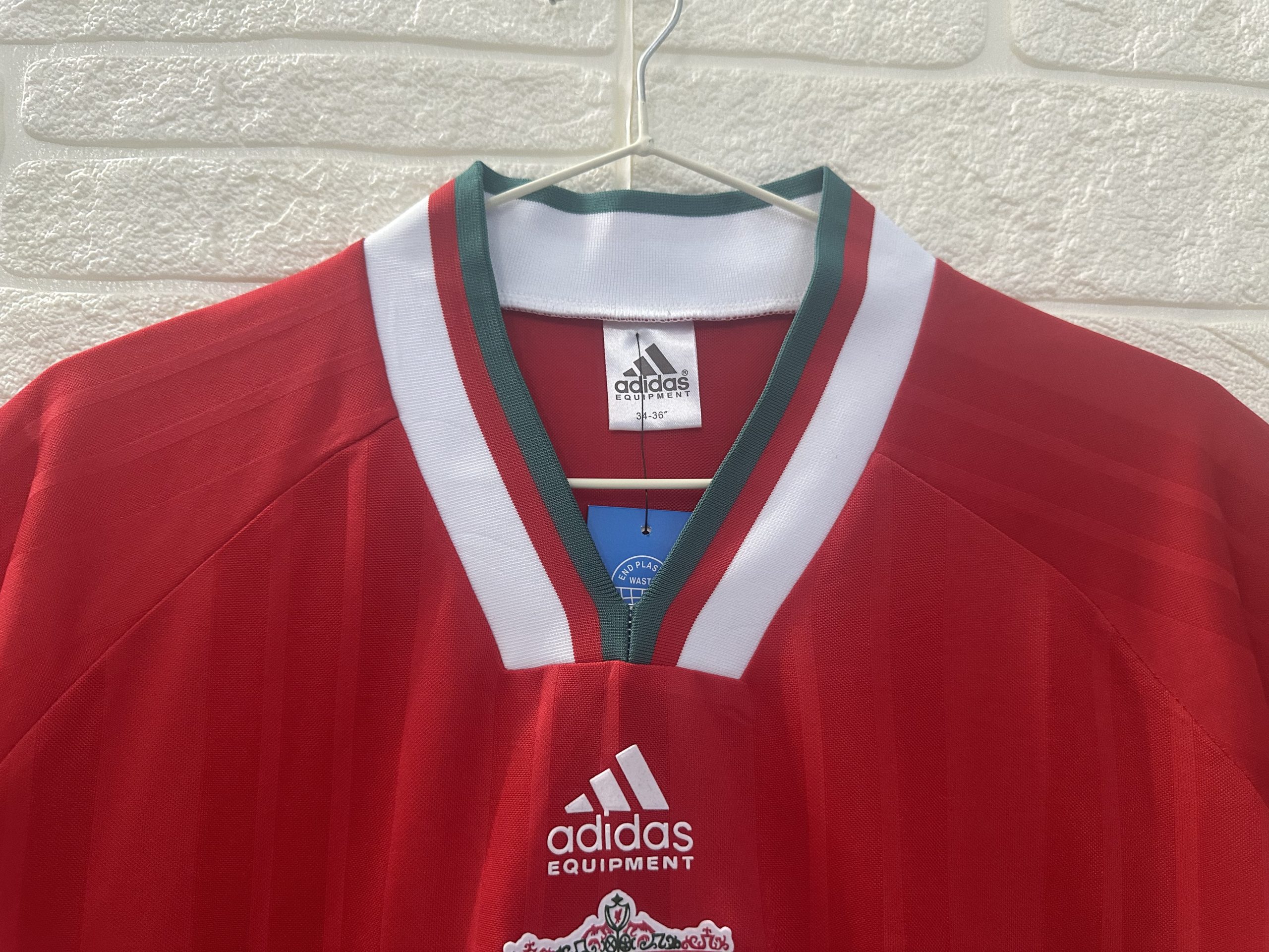 Liverpool 1993/95 Home Retro Jersey - Image 4