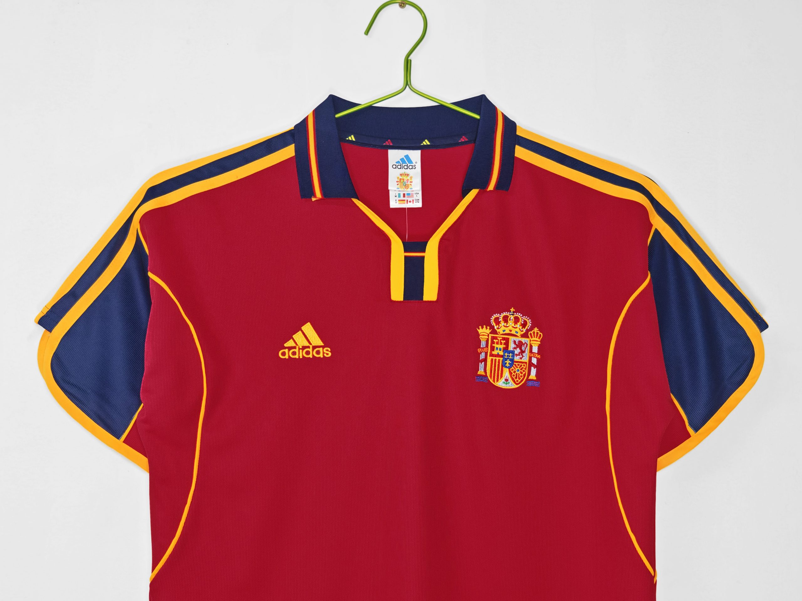 Spain 2000 Euro Home Retro Jersey (Fan Version) - Image 3