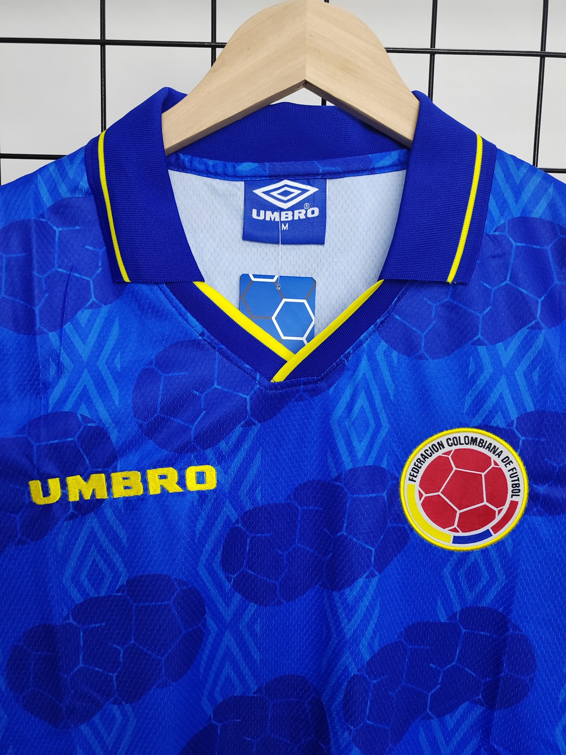 Colombia 1994 World Cup Away Retro Jersey (Fan Version) - Image 3