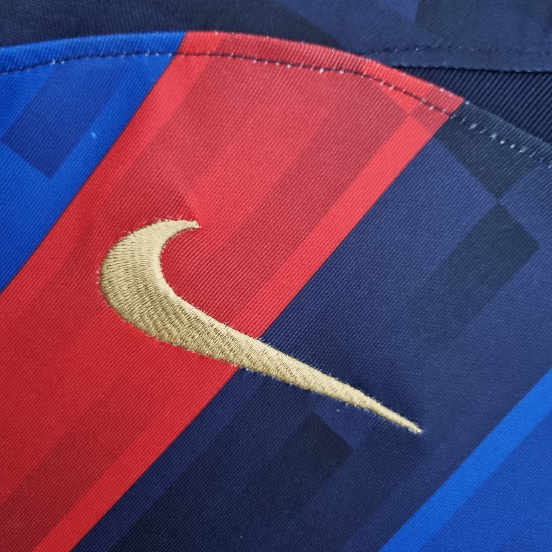 Barcelona 2022/23 Home Retro Jersey (Fan Version) - Image 4