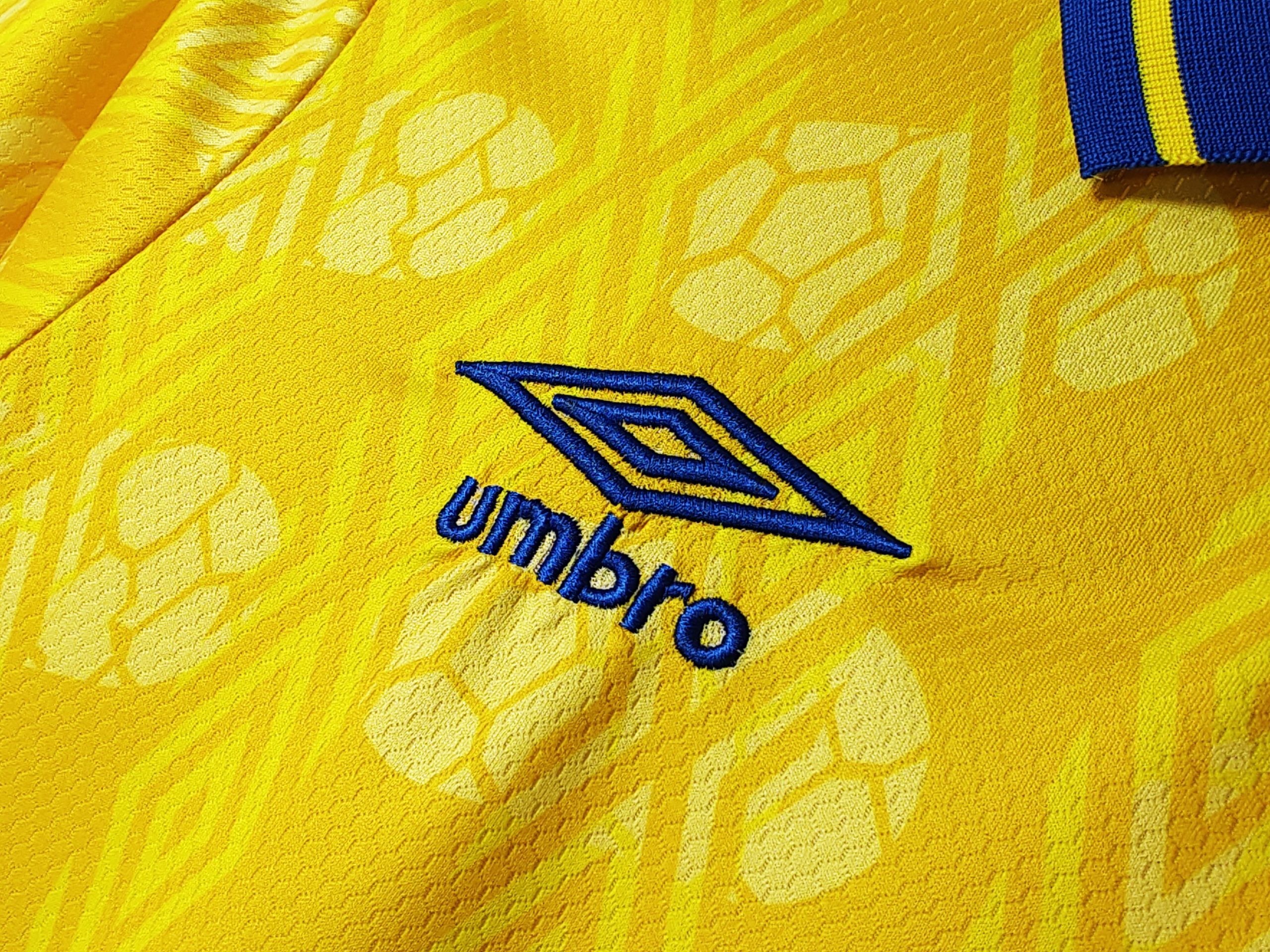 Colombia 1994 World Cup Home Retro Jersey (Fan Version) - Image 5