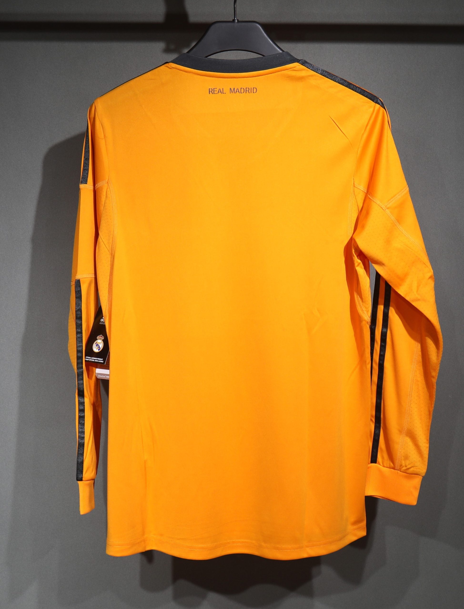 Real Madrid 2013/14 Away Retro Jersey (Player Version, Long Sleeve) - Image 2