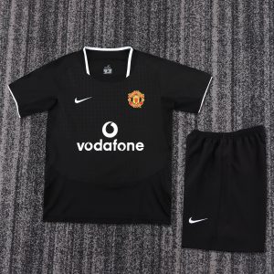 Manchester United 2003/04 Away Kids Kit