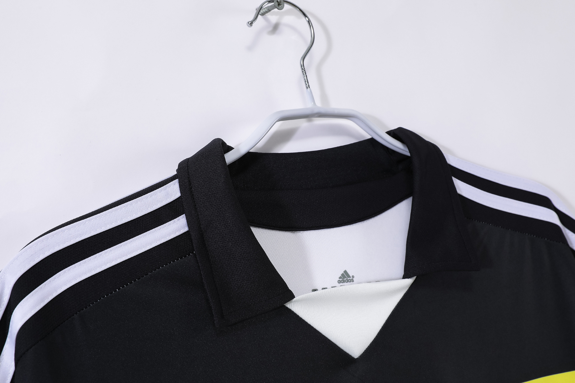 Chelsea 2011/12 Away Retro Jersey - Image 3