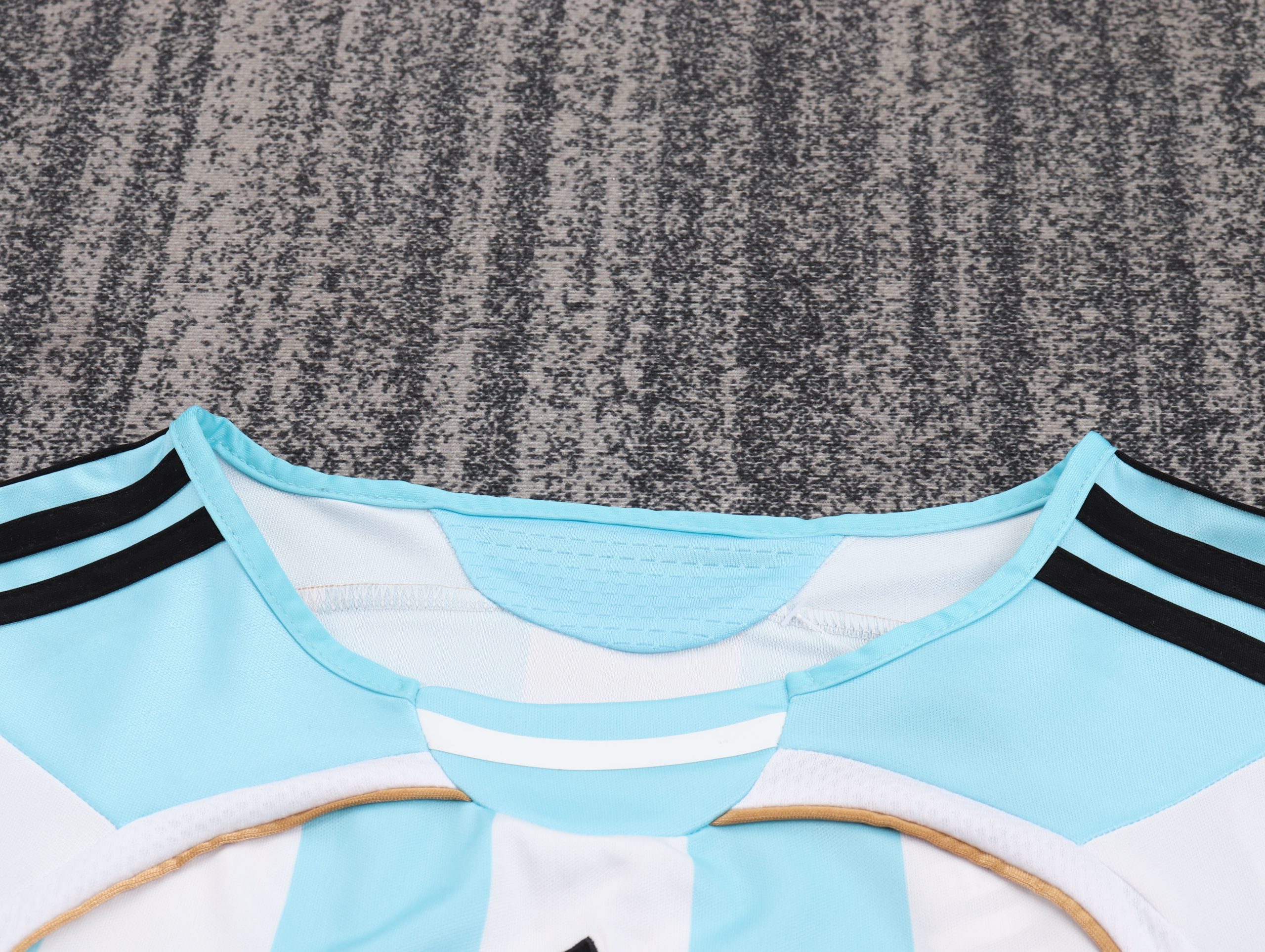 Argentina 2006 World Cup Home Kids Kit - Image 5