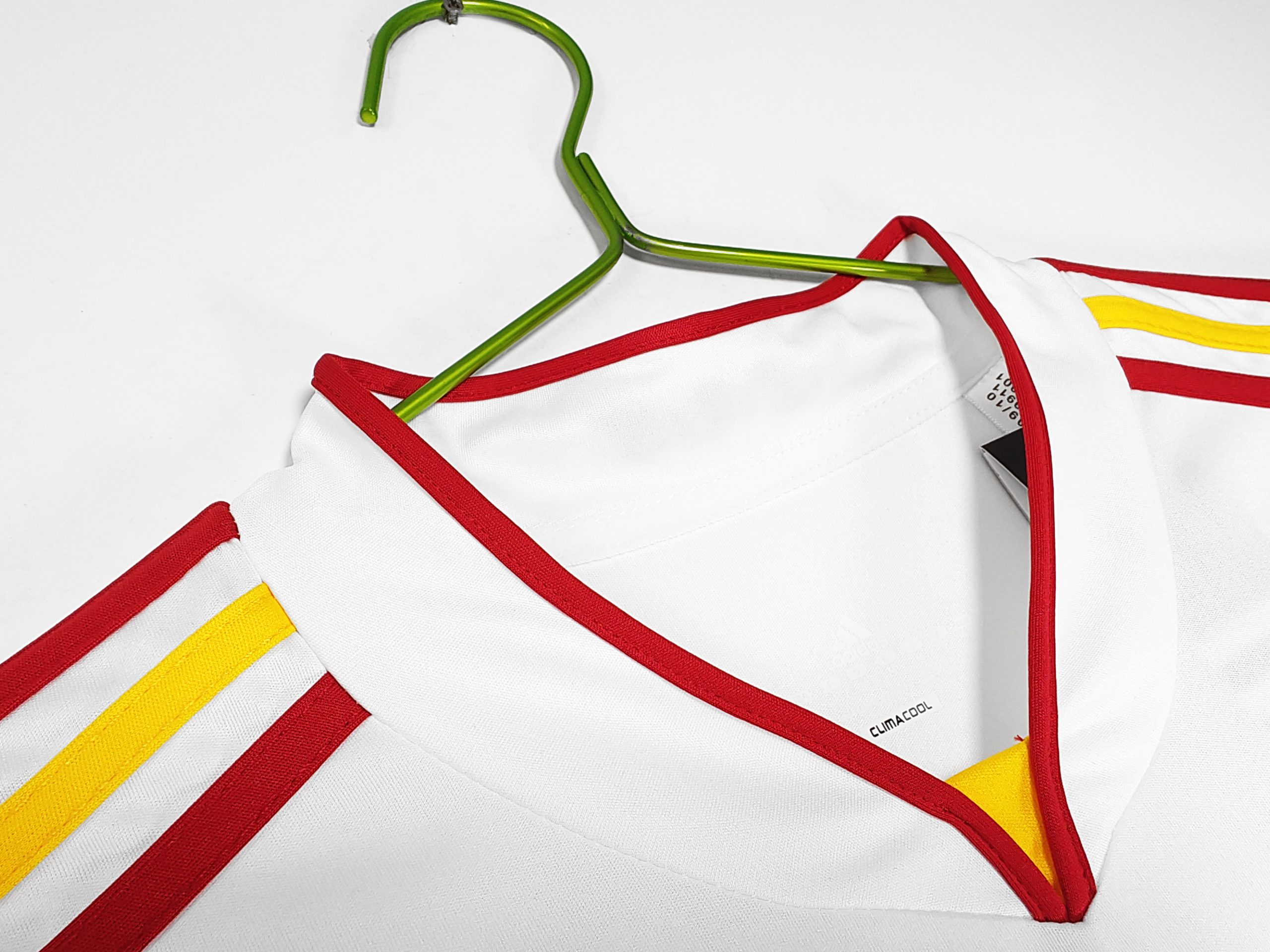 Spain 2012 Euro Away Retro Jersey (Fan Version) - Image 3