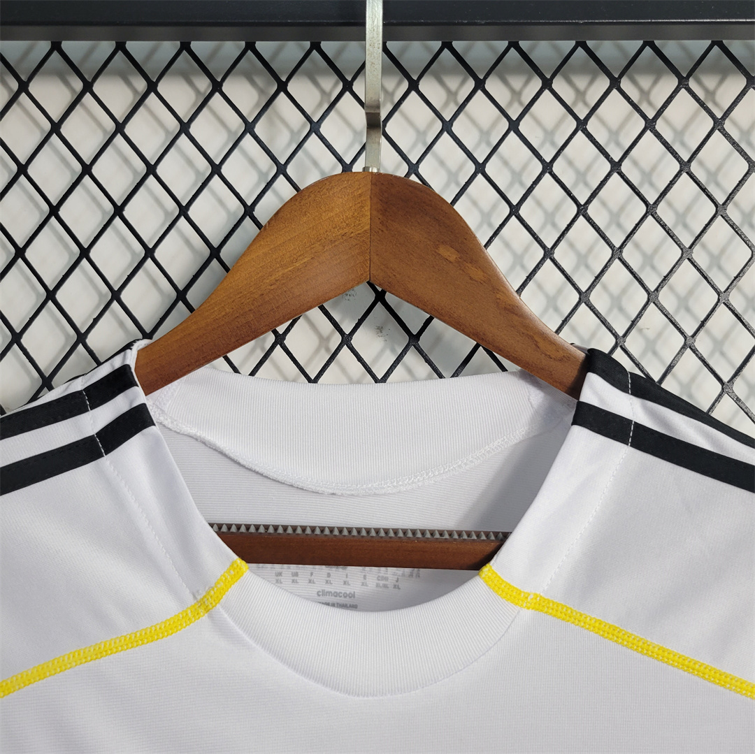 Real Madrid 2009/10 Home Retro Jersey - Image 3