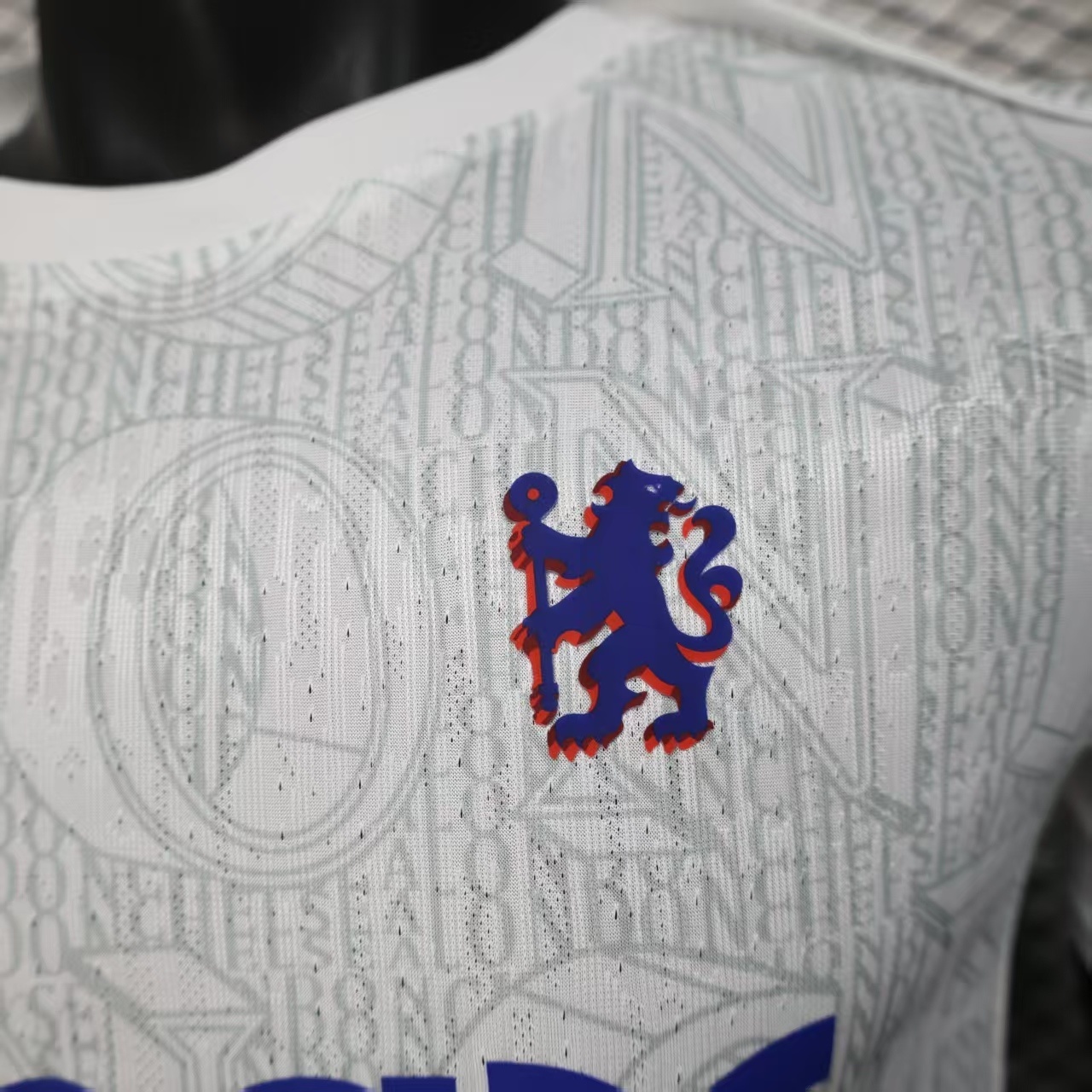 2025/26 Chelsea Pre-Match White Training Jersey Player Version - Image 4
