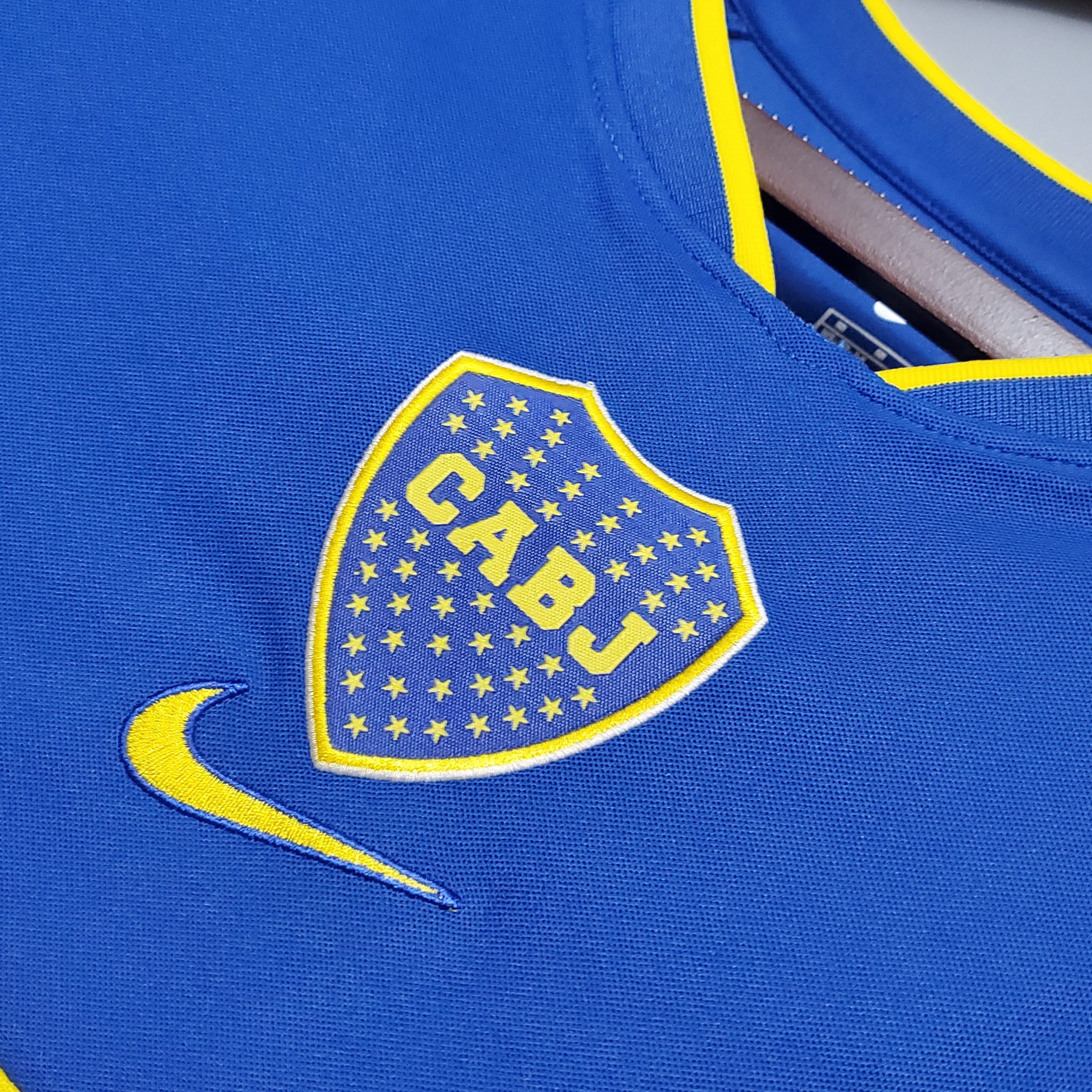 Boca Juniors 2001/02 Home Retro Jersey (Fan Version) - Image 4