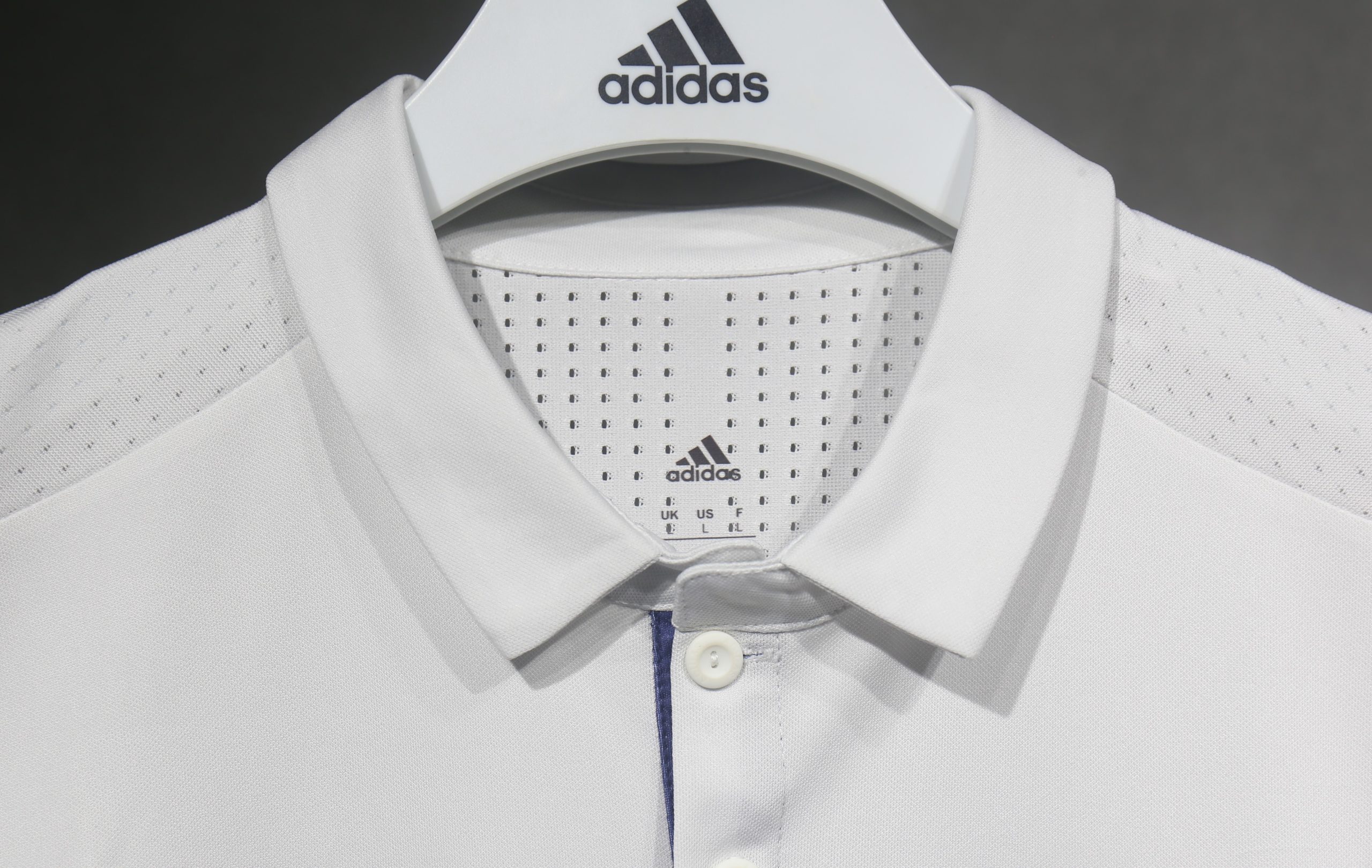 Real Madrid 2016/17 Home Retro Jersey (Player Version) - Image 4