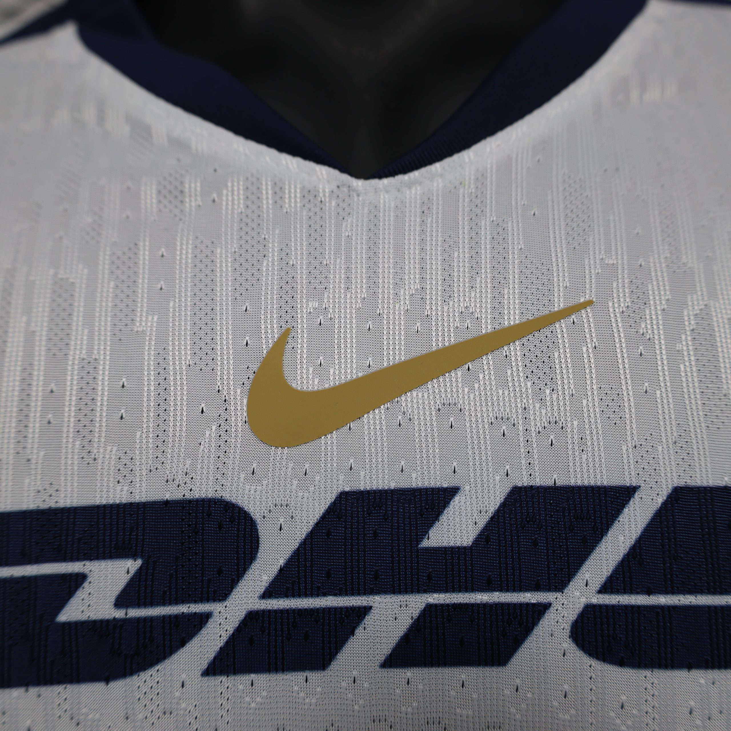 Pumas UNAM 2025/26 Home Jersey (Player Version) - Image 3