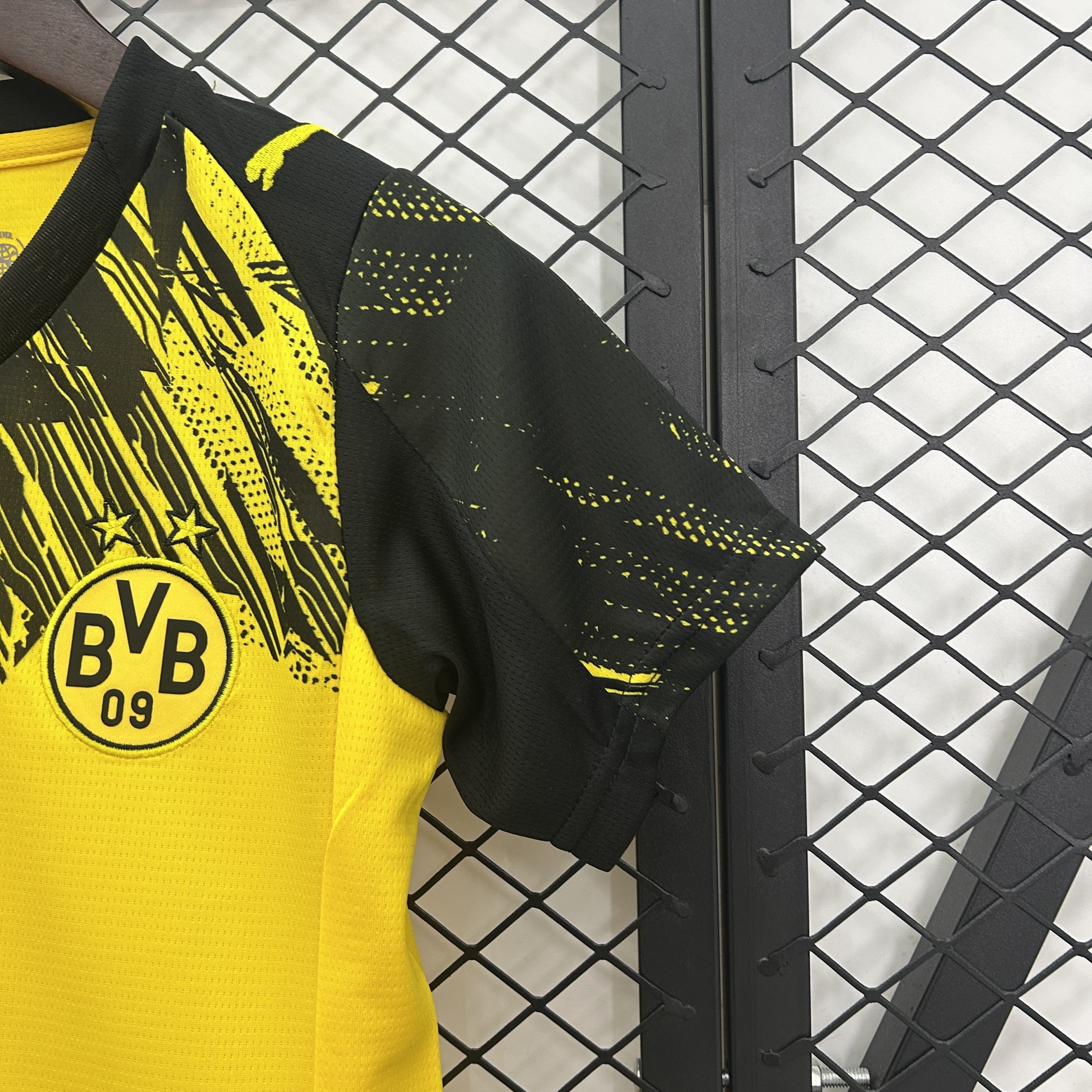 Borussia Dortmund 2025/26 Home Kids Kit - Image 5