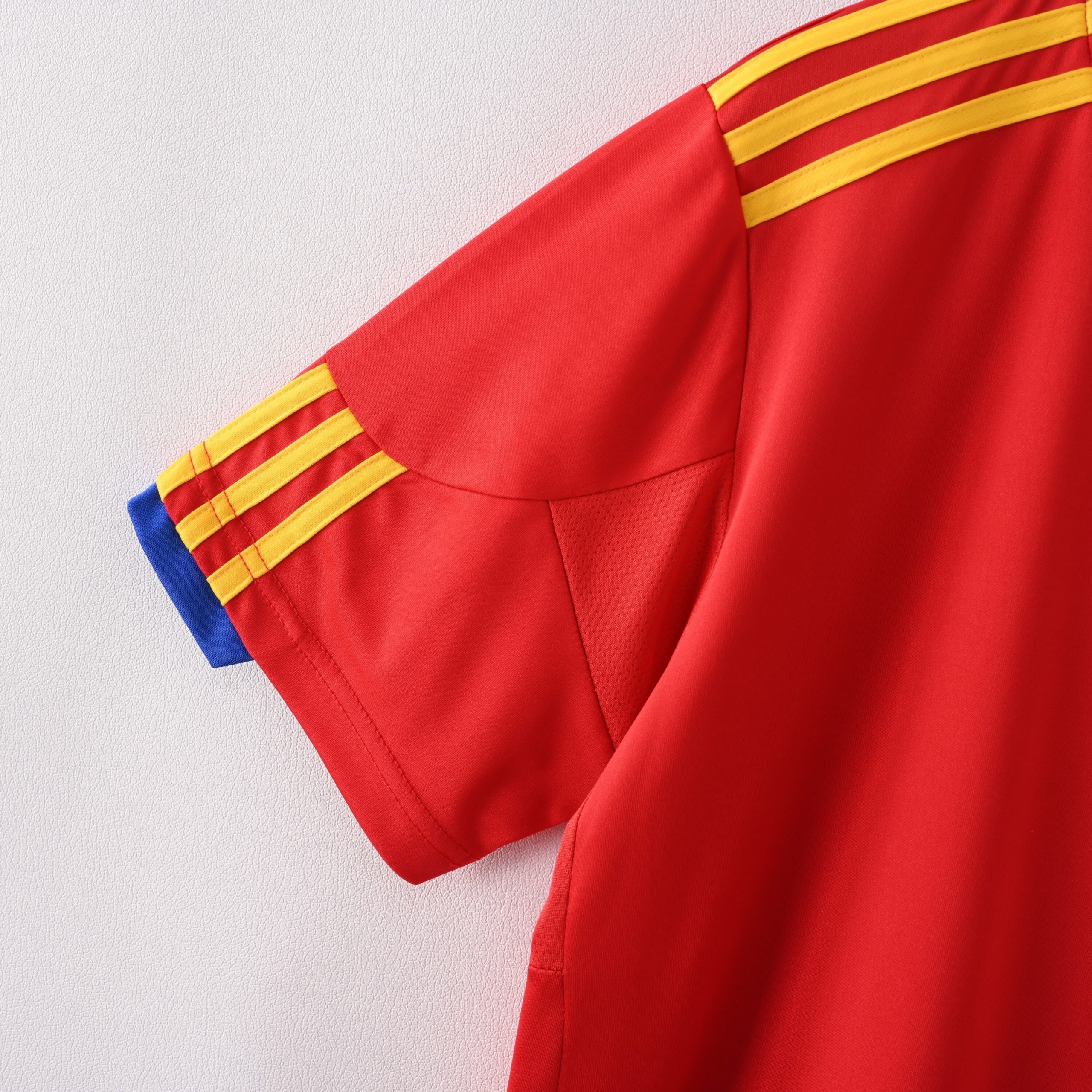 Spain 2010 World Cup Home Retro Jersey - Image 4