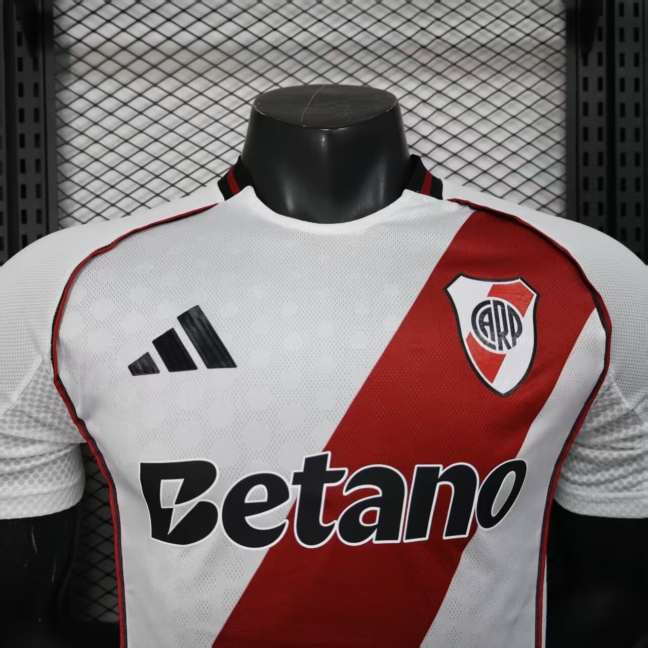 River Plate 2025/26 Home Jersey (Player Version) - Image 5