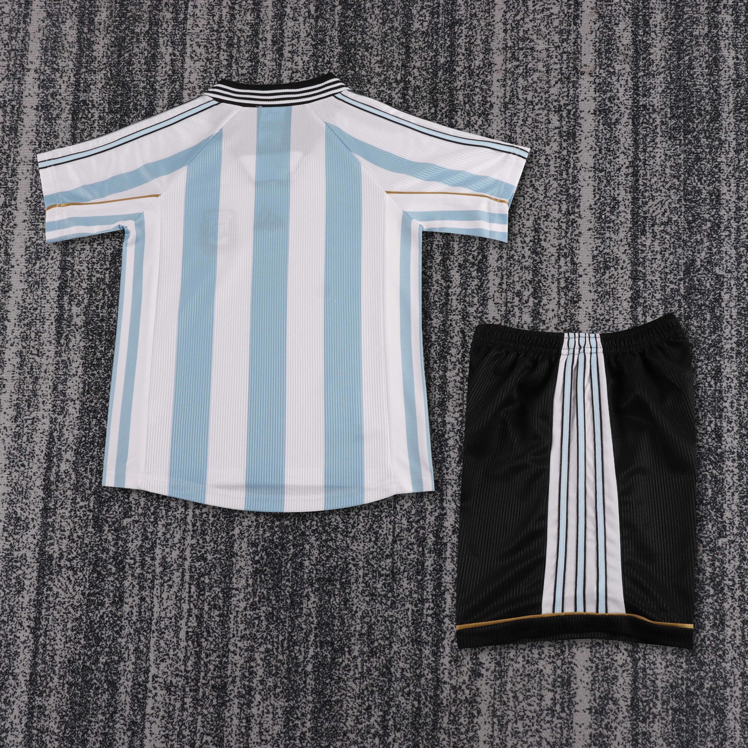 Argentina 1998 World Cup Home Kids Kit - Image 2